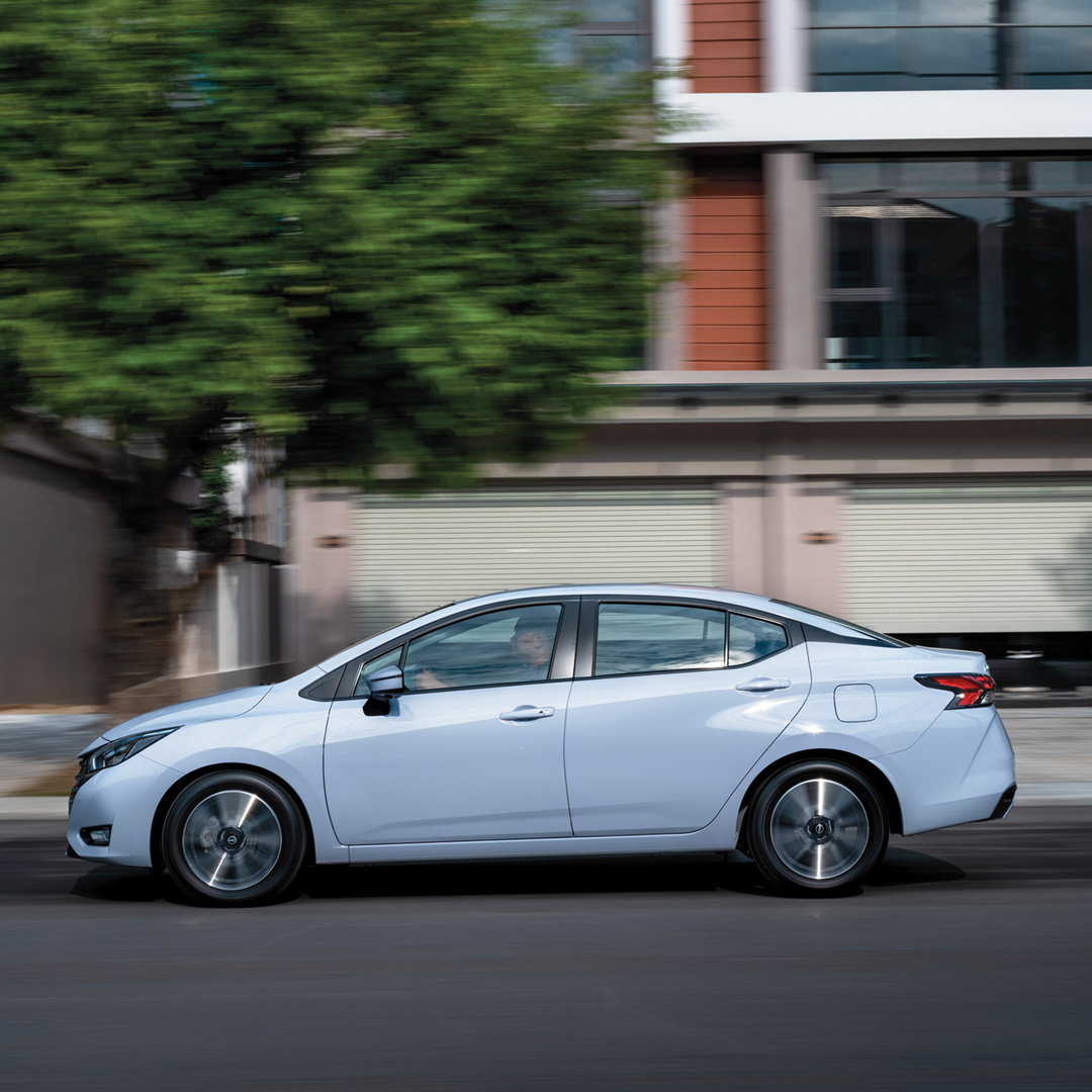 Nissan Almera VL cao cấp_thumbnail_12