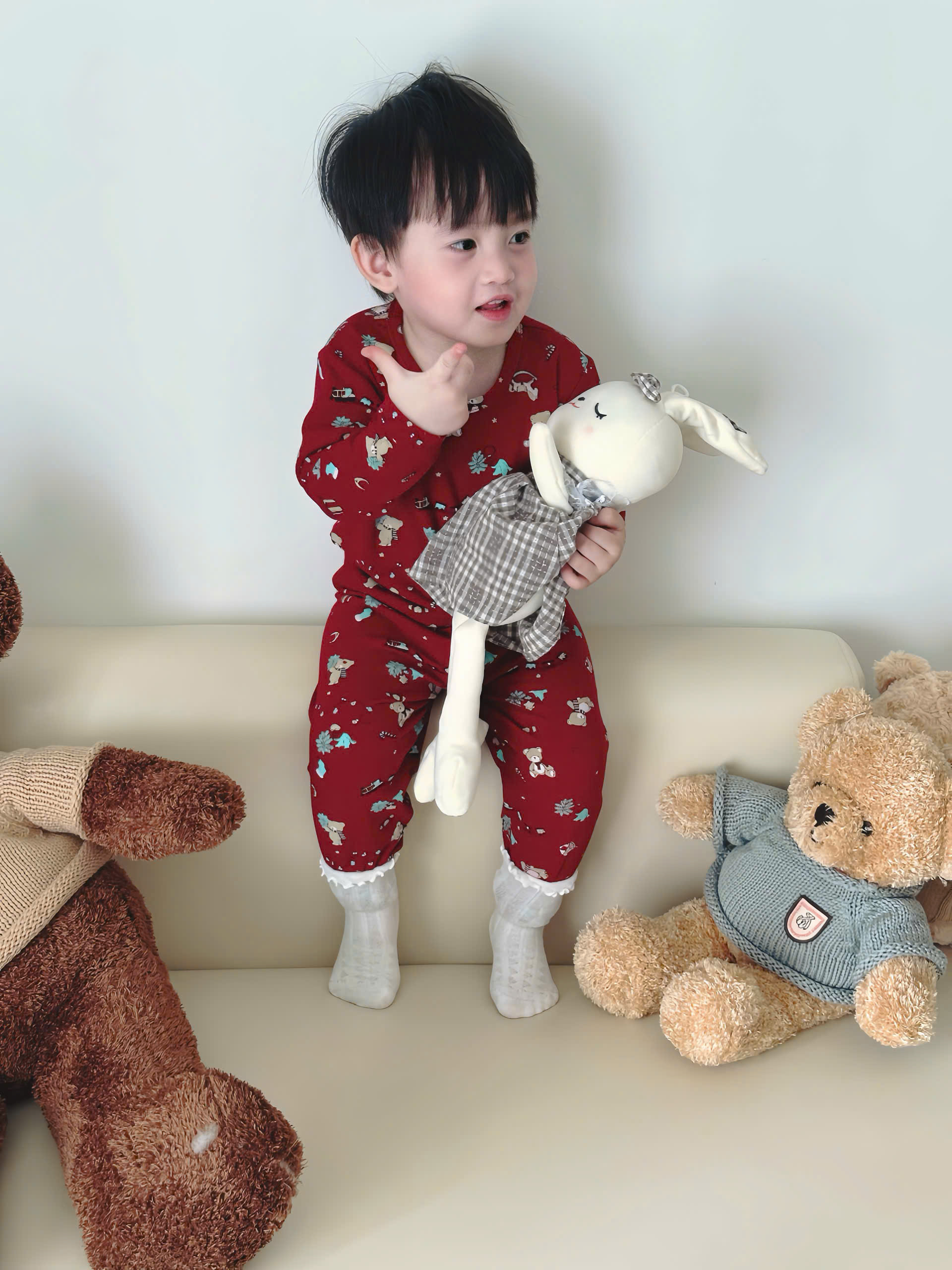 Q18 BỘ DÀI ĐỎ ĐÔ NHIỀU HÌNH- A210.364