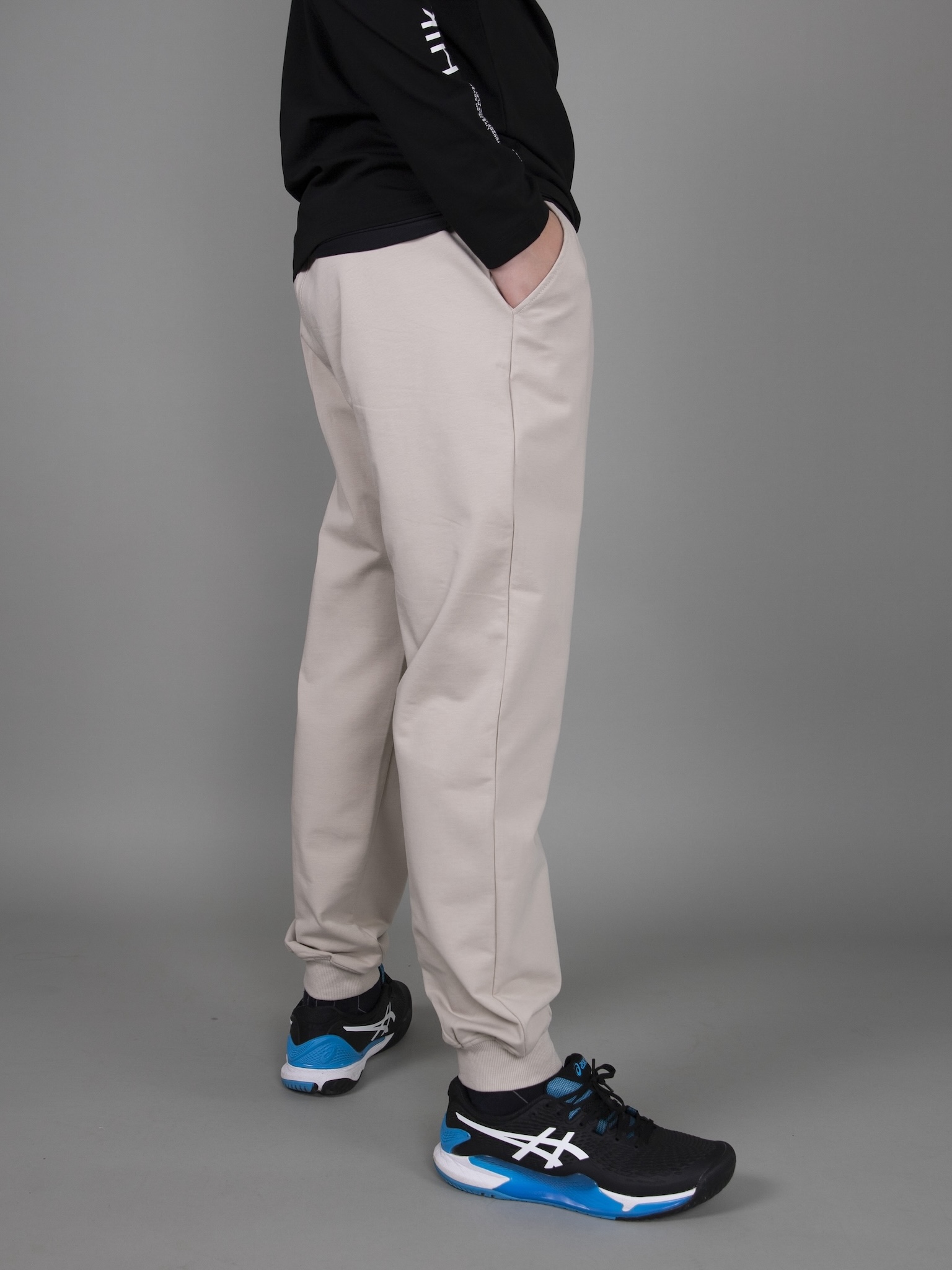 Quần nỉ màu be hàn quốc túi chéo in hình_thumbnail_1