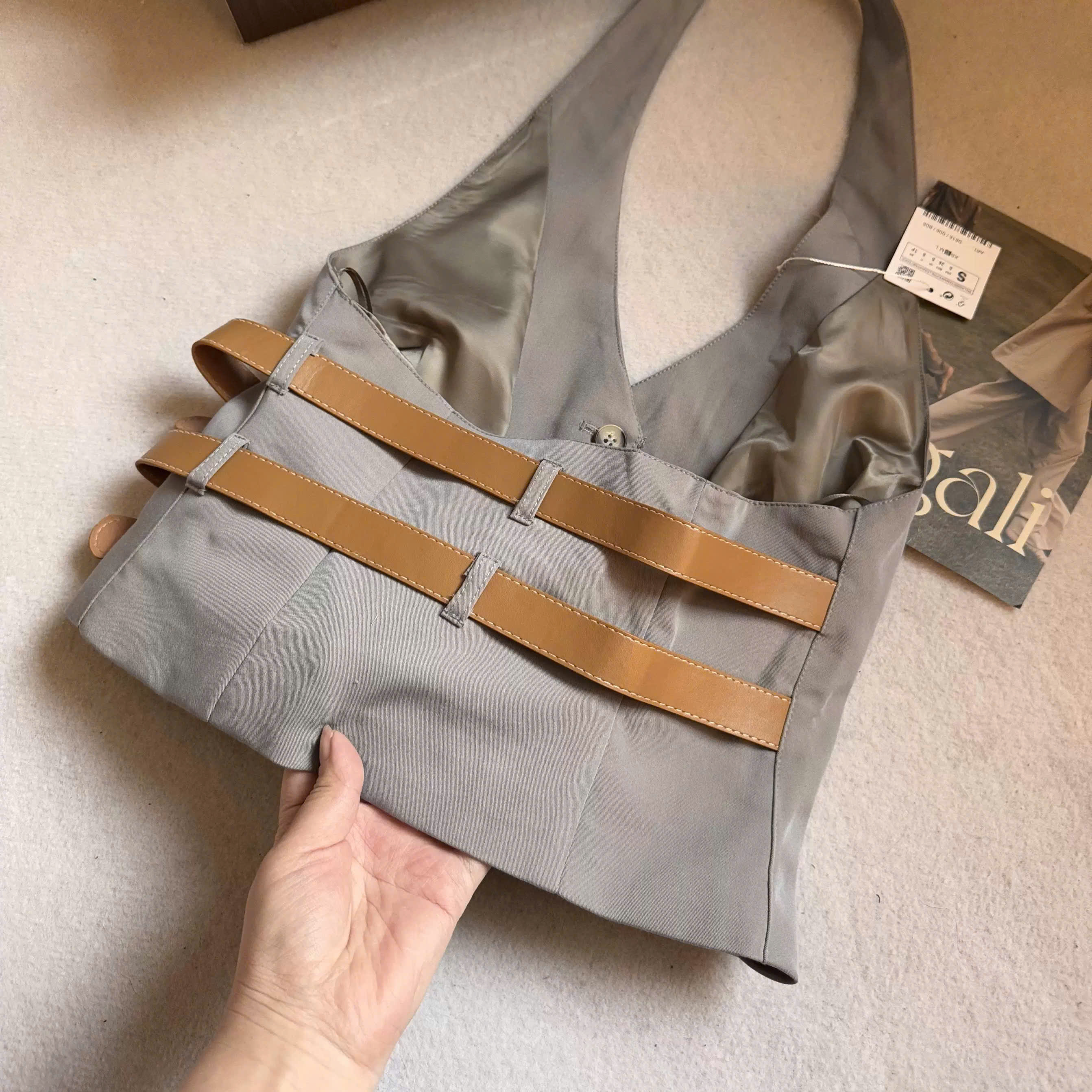 SALE A2256 ÁO YẾM XÁM_thumbnail_7