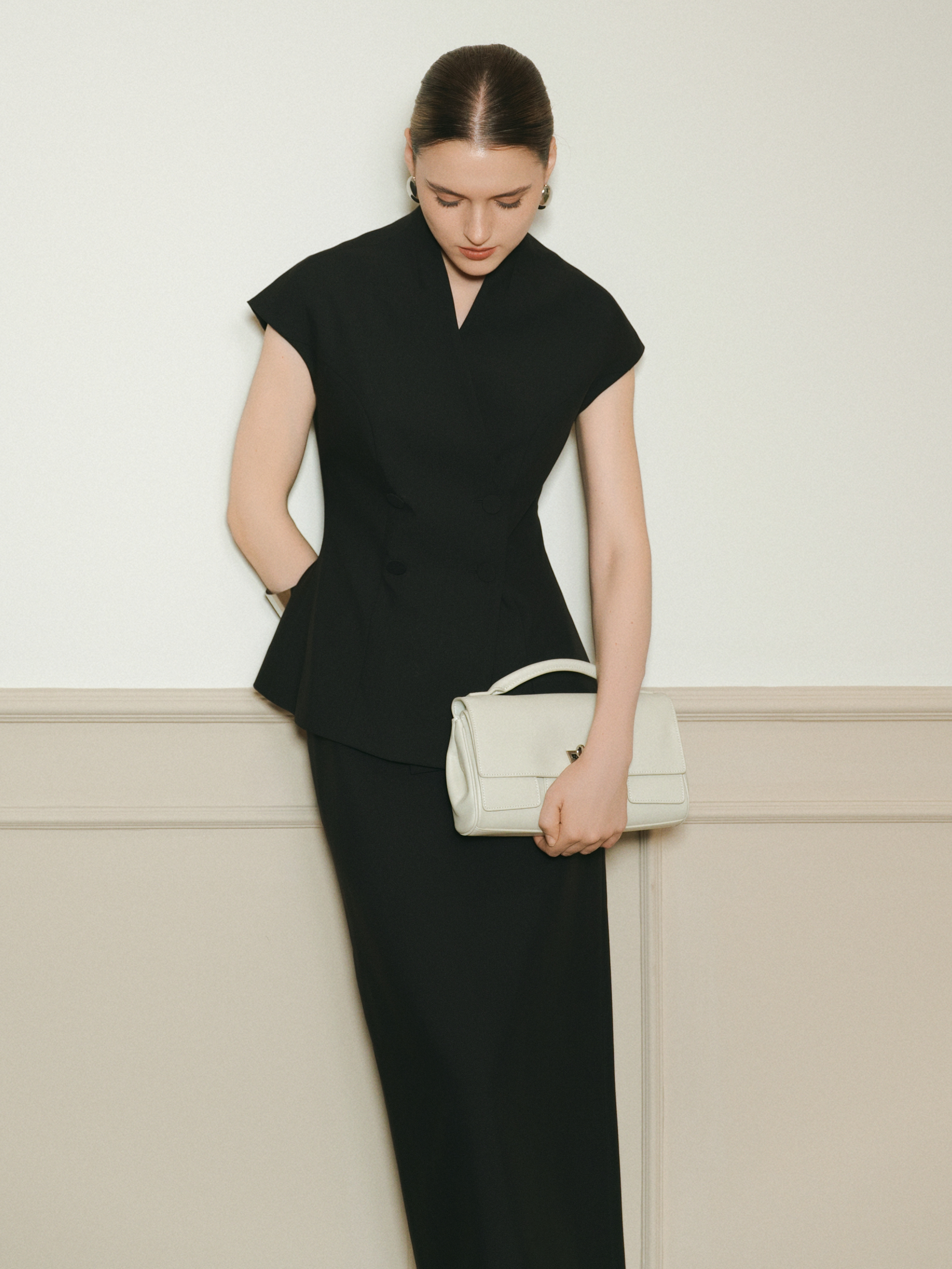 SLOANE TOP - Black_thumbnail_2