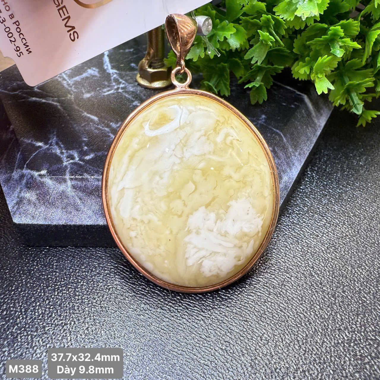 Mặt Vòng Hoàng Gia - M388