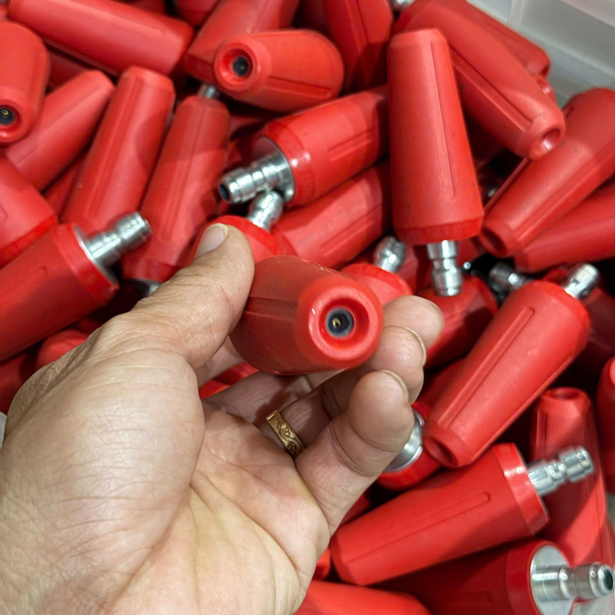 Đầu béc xoay tăng áp 360 xịt rửa xe siêu mạnh