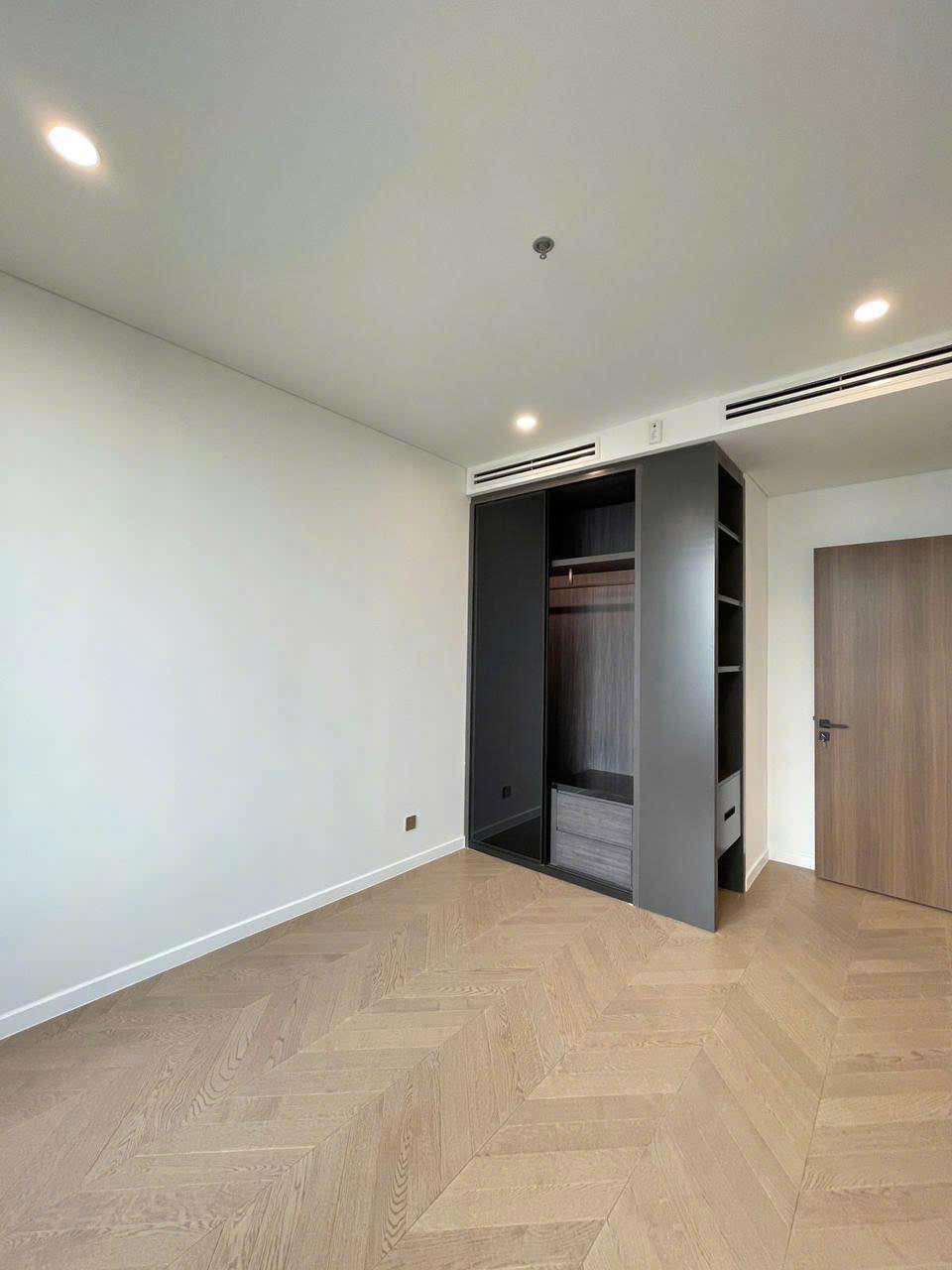 CHO THUÊ CĂN HỘ 1 PHÒNG NGỦ NỘI THẤT CƠ BẢN DÀNH CHO KHÁCH THÍCH TỰ DECOR_thumbnail_2