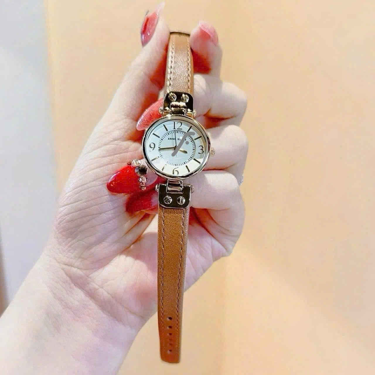 D91 ĐỒNG HỒ NỮ NÂU_thumbnail_4