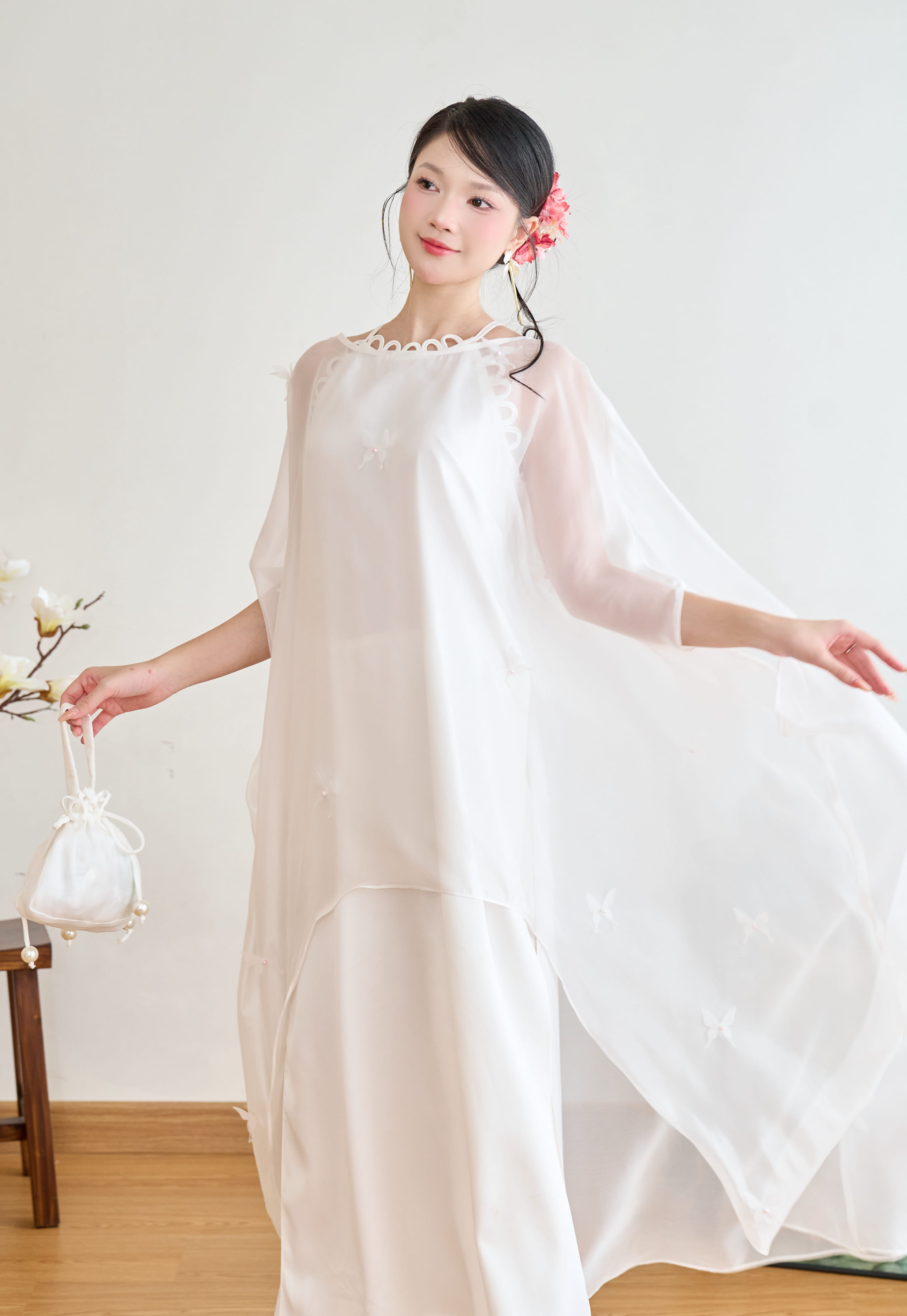 Áo dài Bạch Tường Vân_thumbnail_3