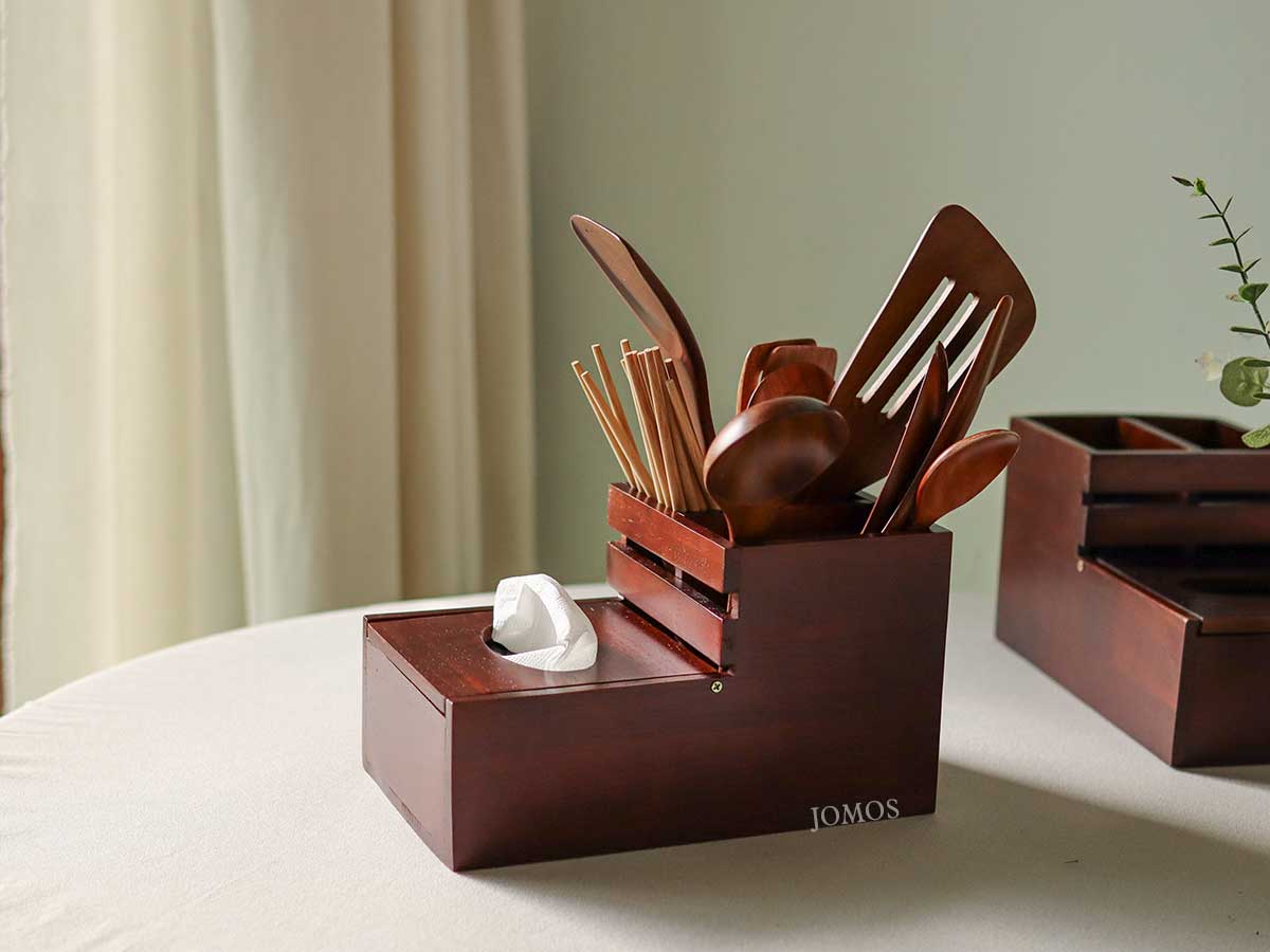 Khay bàn ăn khăn giấy muỗng đũa gỗ xà cừ J000381