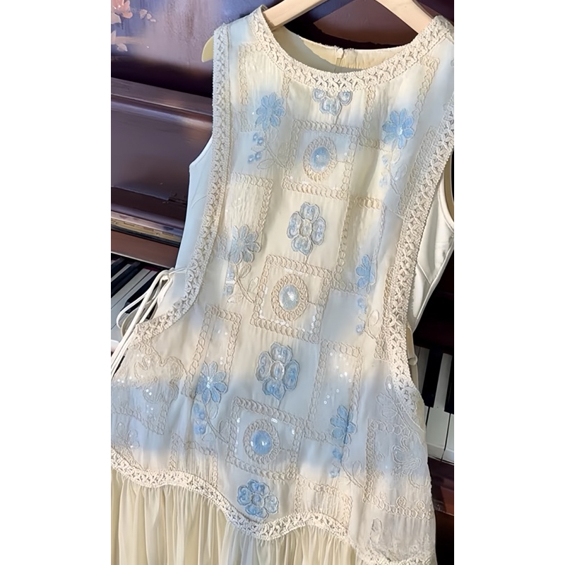 Đầm sát nách ren sóng 2 lớp màu kem, váy ren lượn sóng phối tơ Logastore_L201_thumbnail_3