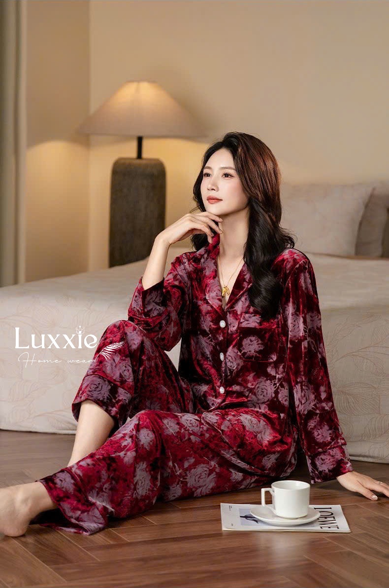 NHUNG37 Bộ ngủ nhung hoa hồng