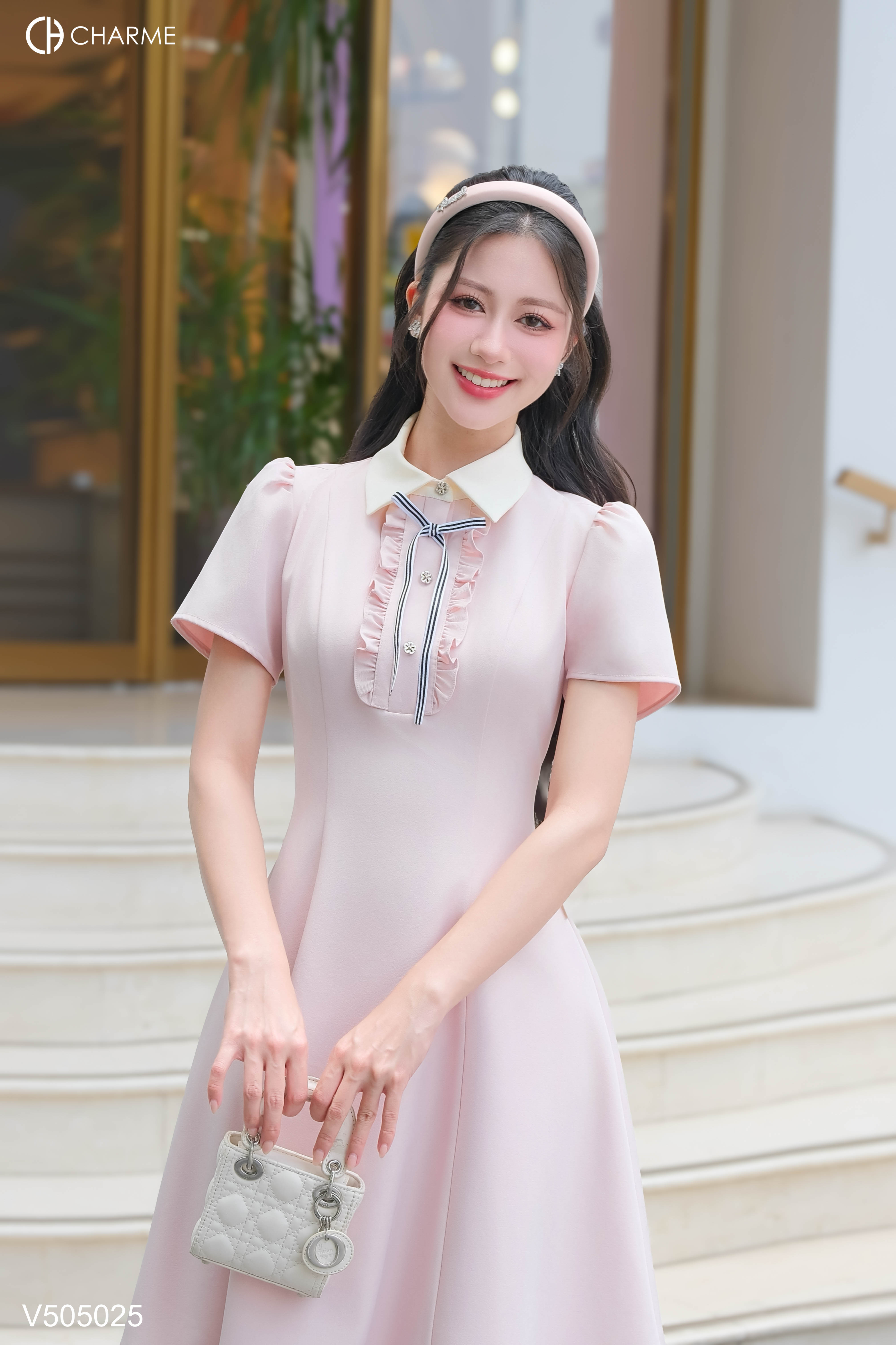 Váy ngắn tay ngực bèo_thumbnail_7