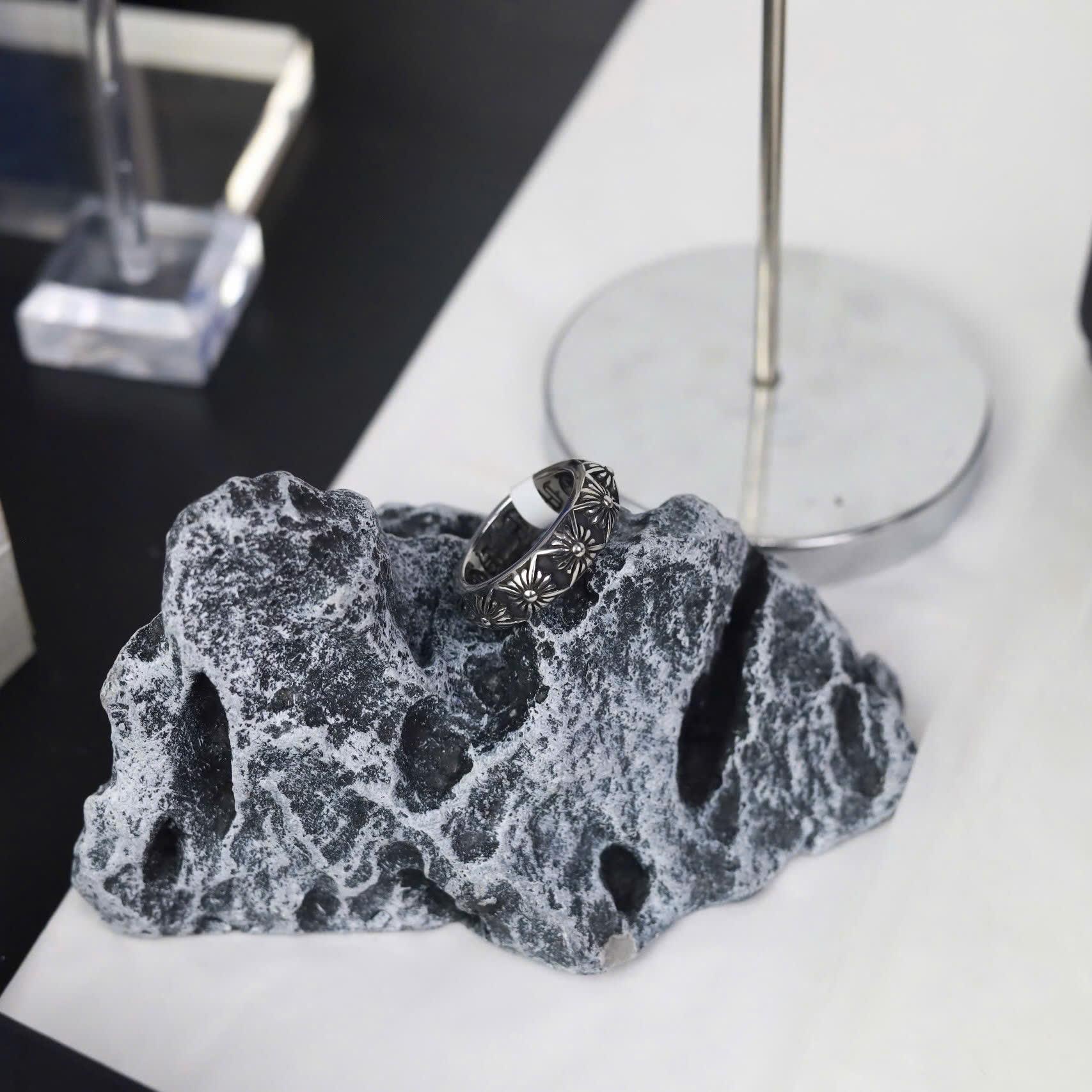 Nhẫn kiểu Chrome heart vòng hoa_thumbnail_1