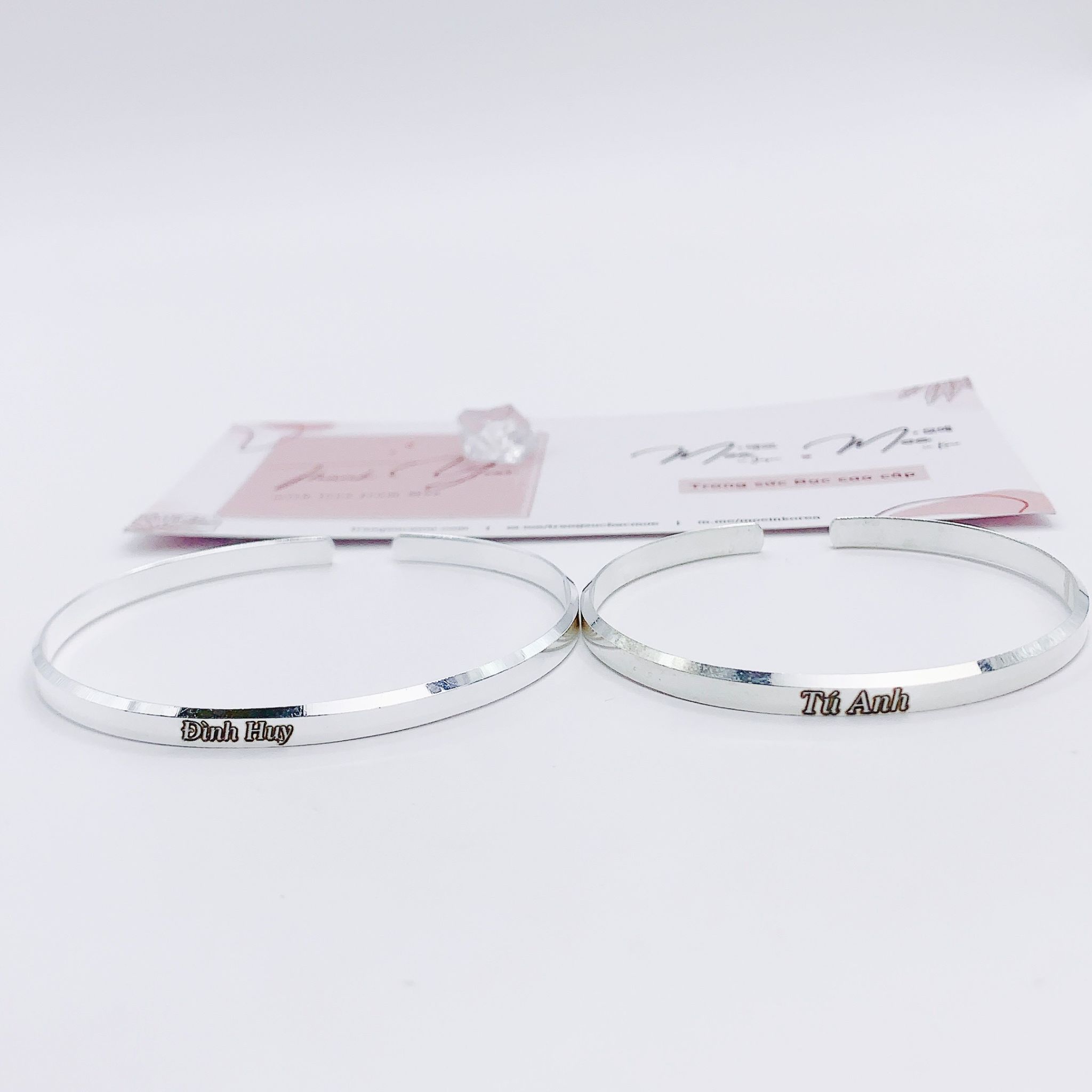 ĐT8 - Lắc tay đôi hở khắc tên