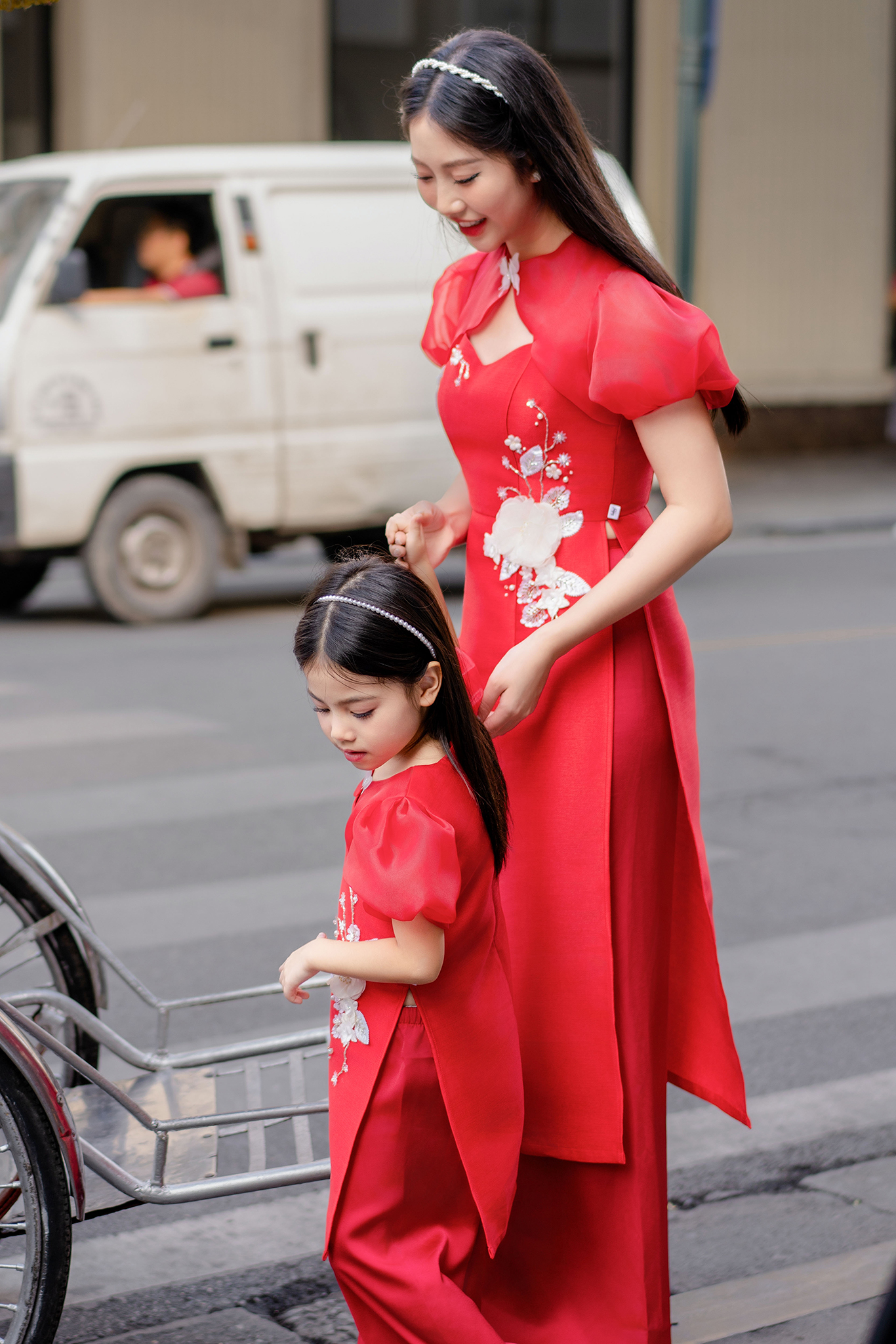 Áo dài Nhã Kỳ mẹ_thumbnail_3