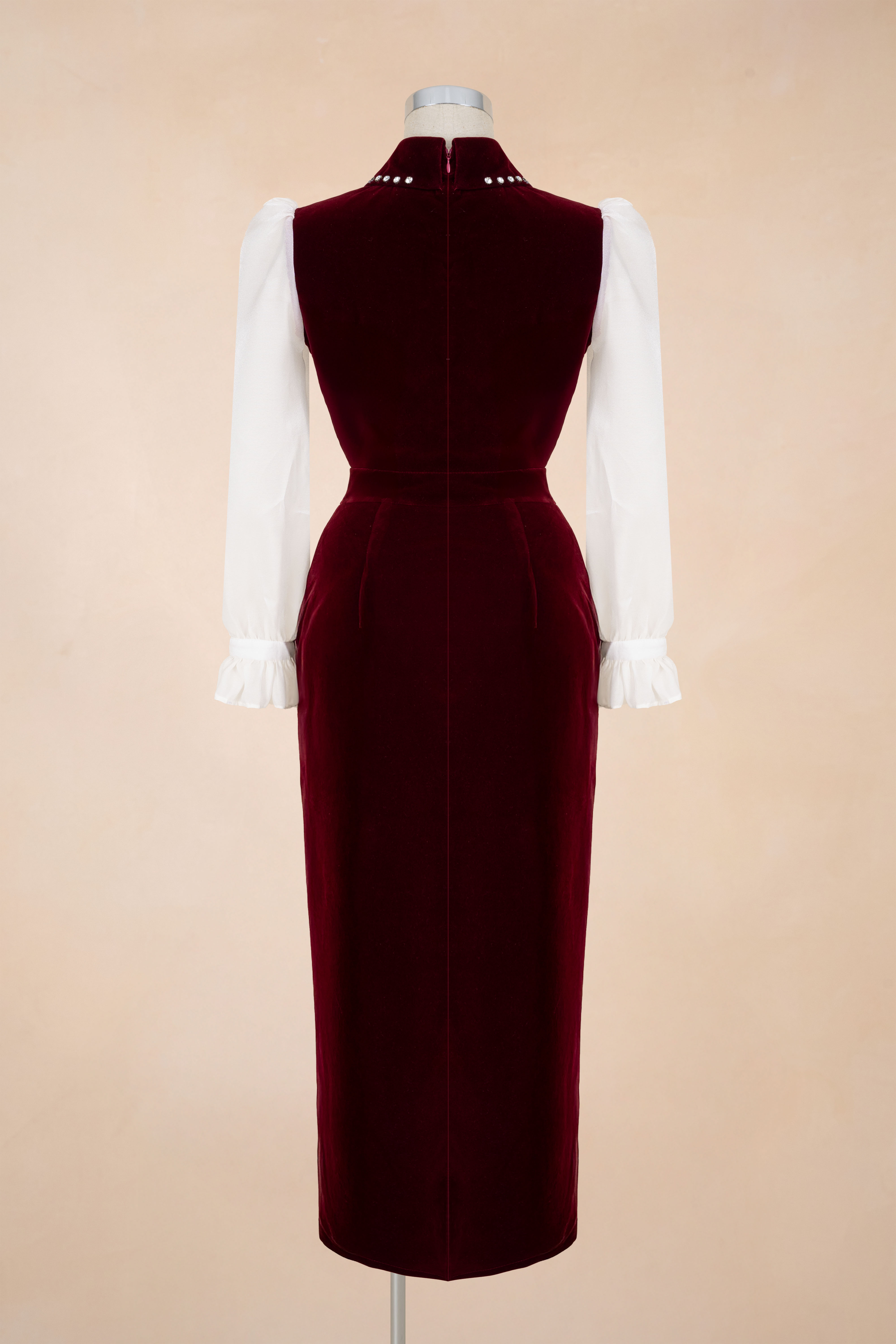 Đầm Nhung Bút Chì Đính Đá_thumbnail_2