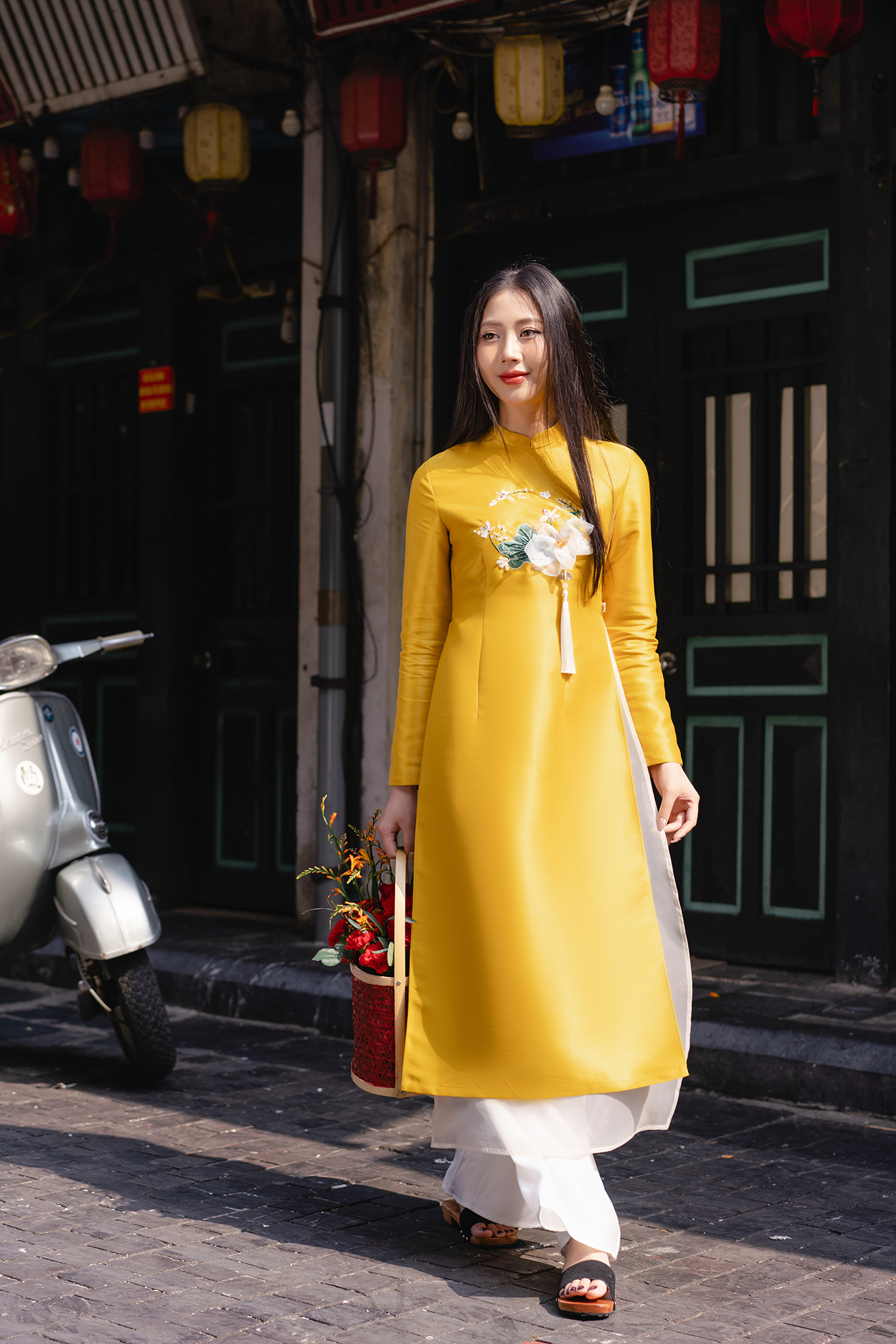 Áo dài Họa Liên mẹ_thumbnail_0