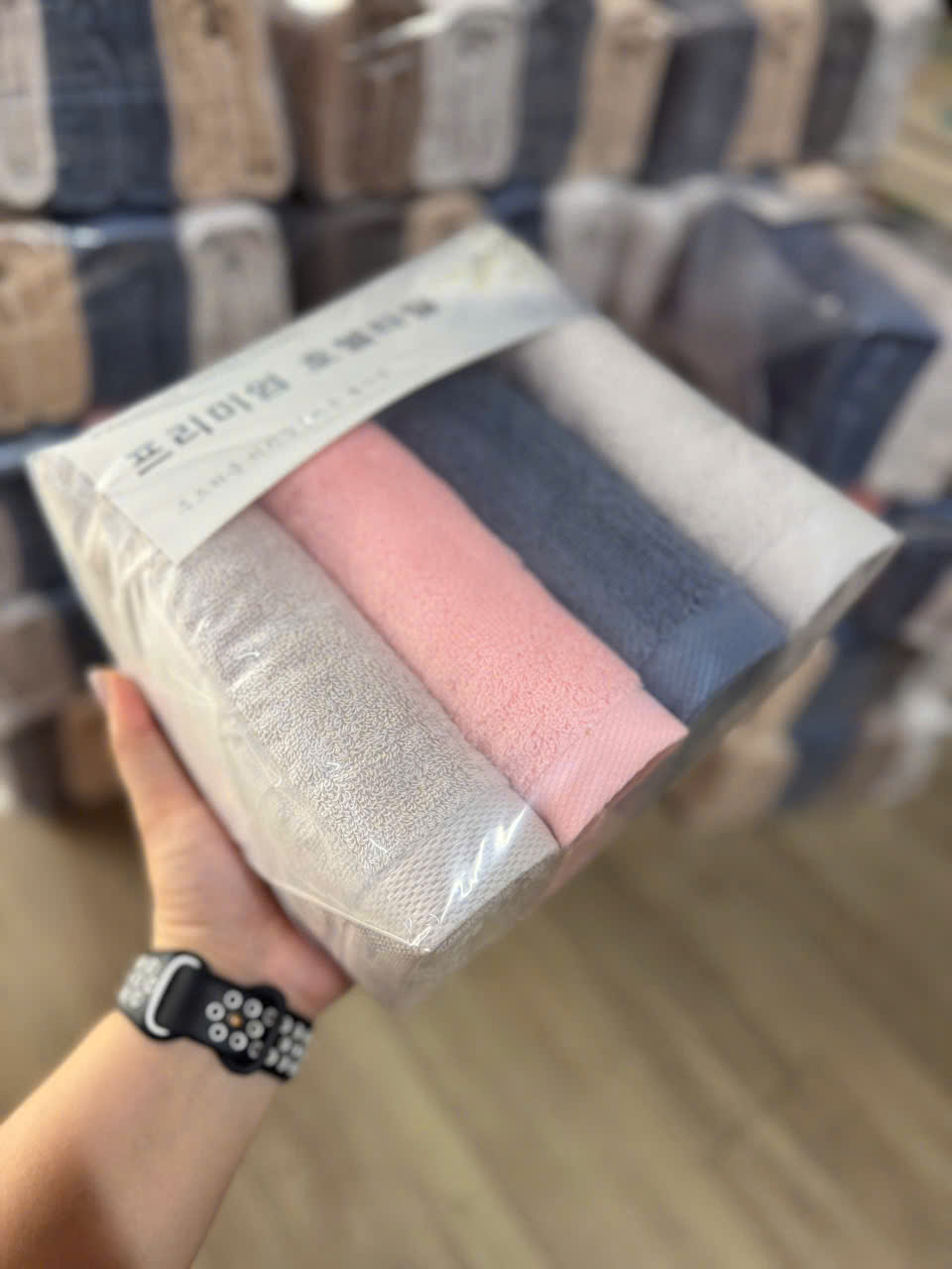 L189- Sét khăn hàn ( 4c)_thumbnail_1