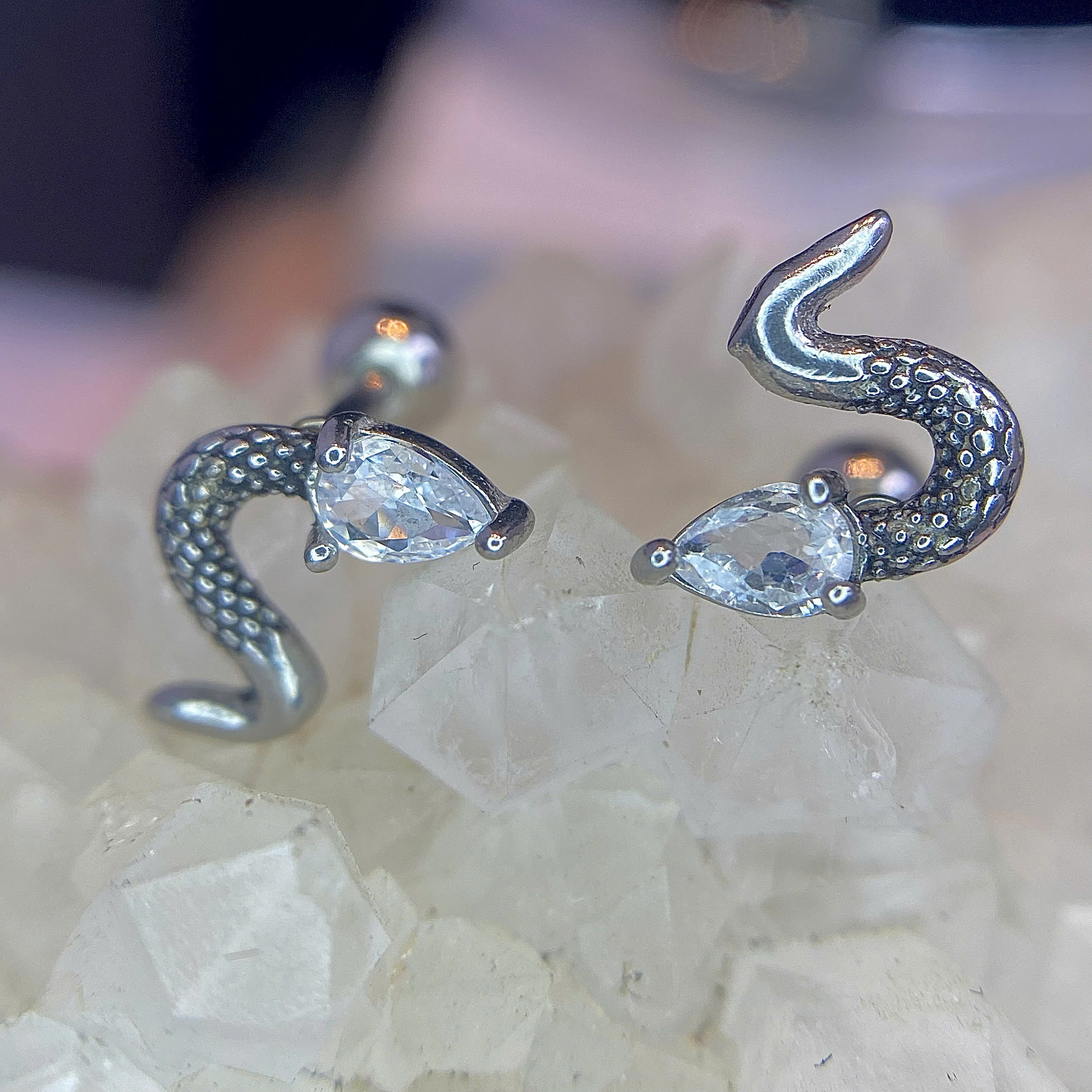 khuyên kiểu rắn đầu đá bi_thumbnail_2