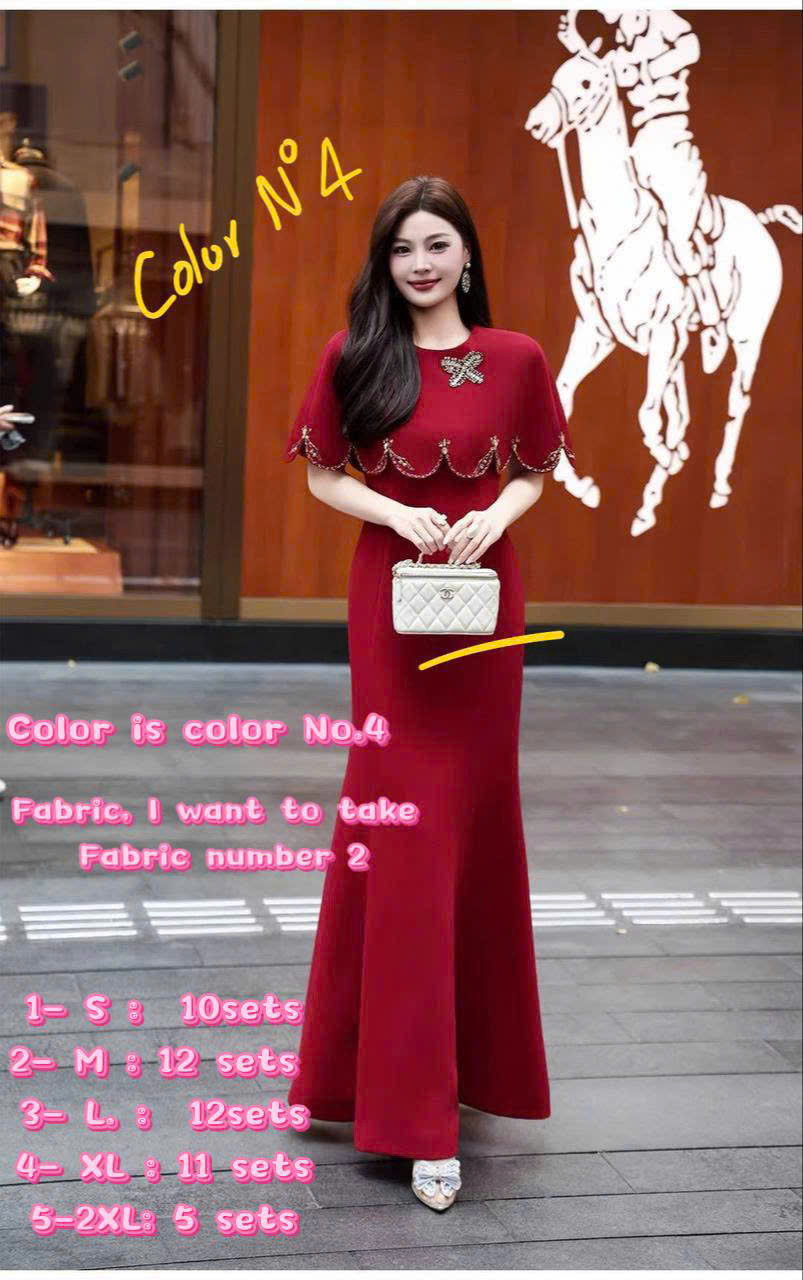 Đầm nữ hoàng gợn sóng đá