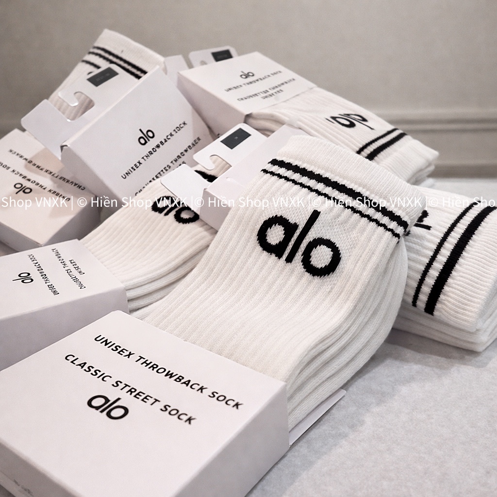 2 Set tất Đen & Trắng ALO