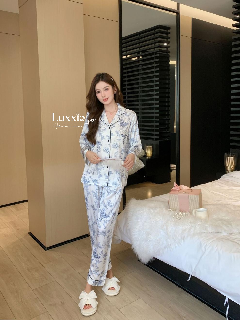 LEDAI18 Pijama lụa trắng họa tiết phong cảnh màu sứ_thumbnail_3