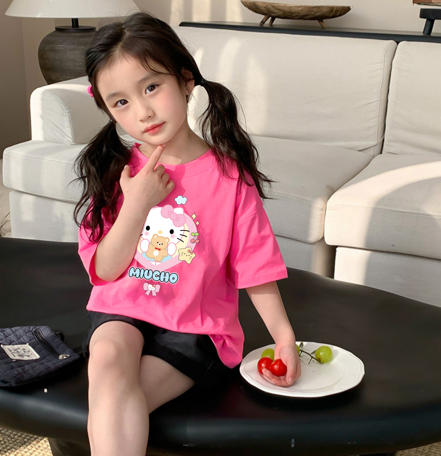 Áo thun bé gái form rộng chất vải cotton thoáng mát AED1545 Miucho Kid in artwork_thumbnail_4