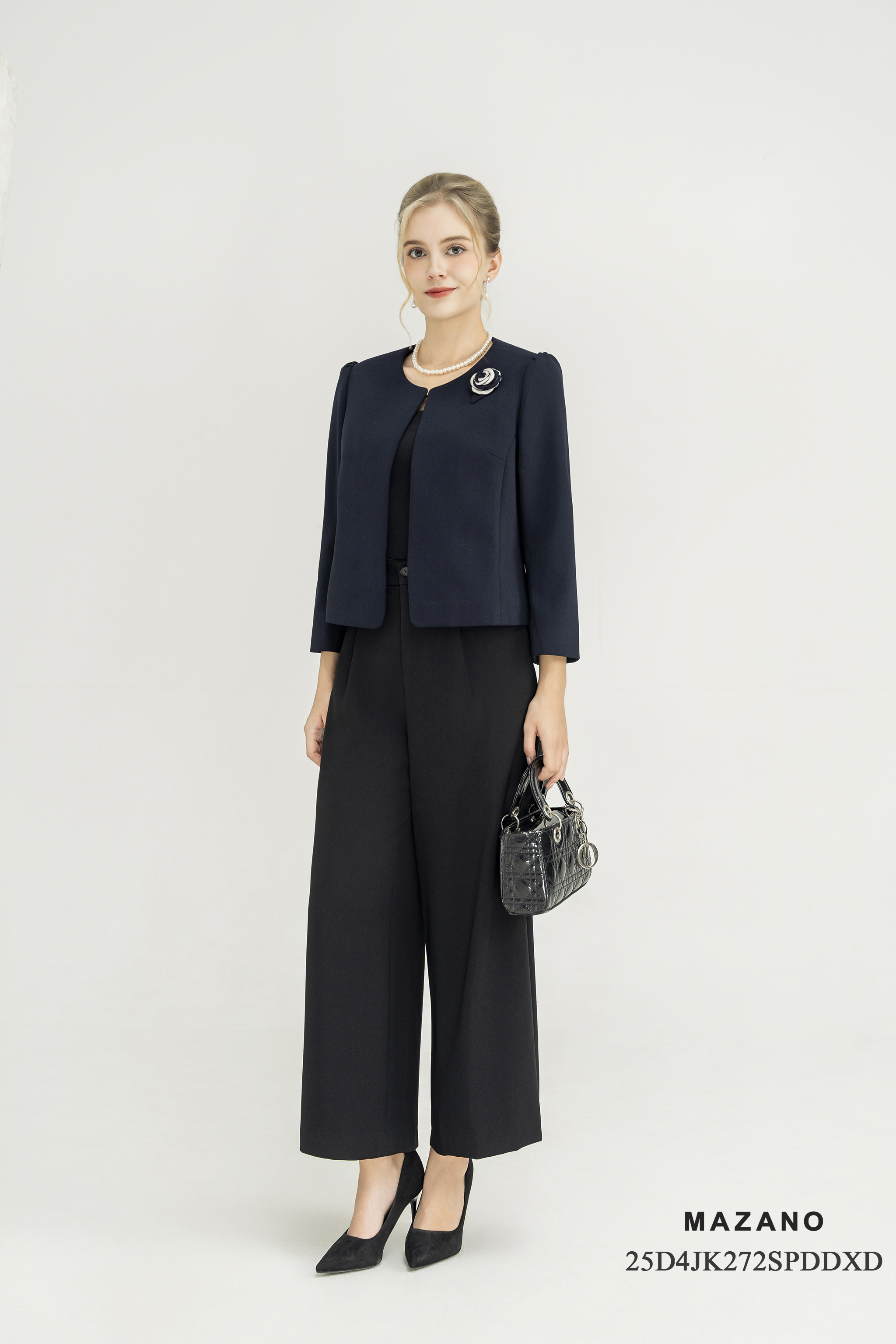 Áo khoác ngắn Suông Vải tuytsi cao cấp Đính hoa thủ công Dài dưới eo