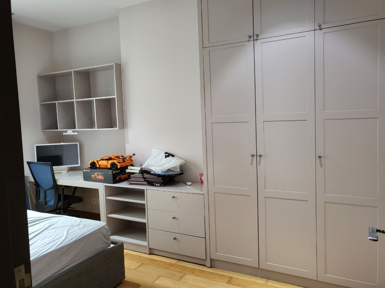 Cho thuê căn hộ 3PN duplex, view thoáng mát tại chung cư One Verandah.