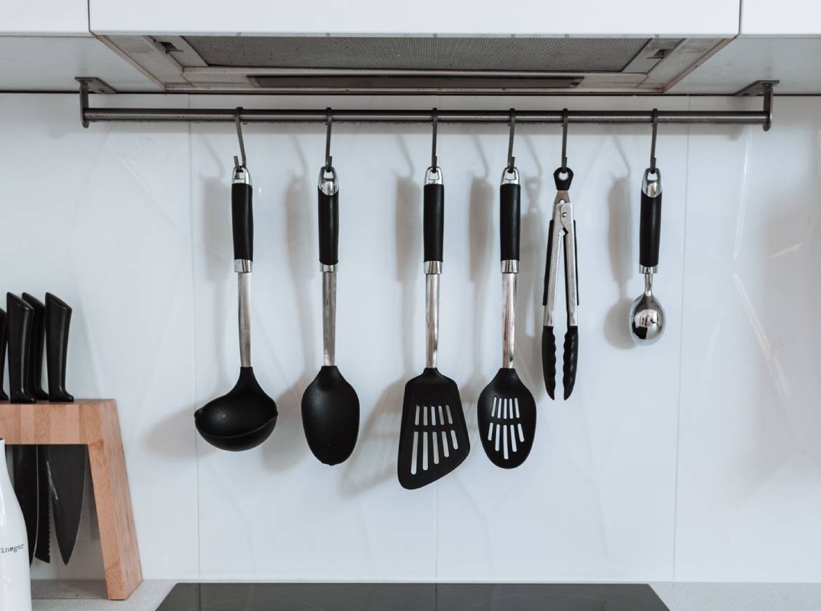 Wooden bowl and plates