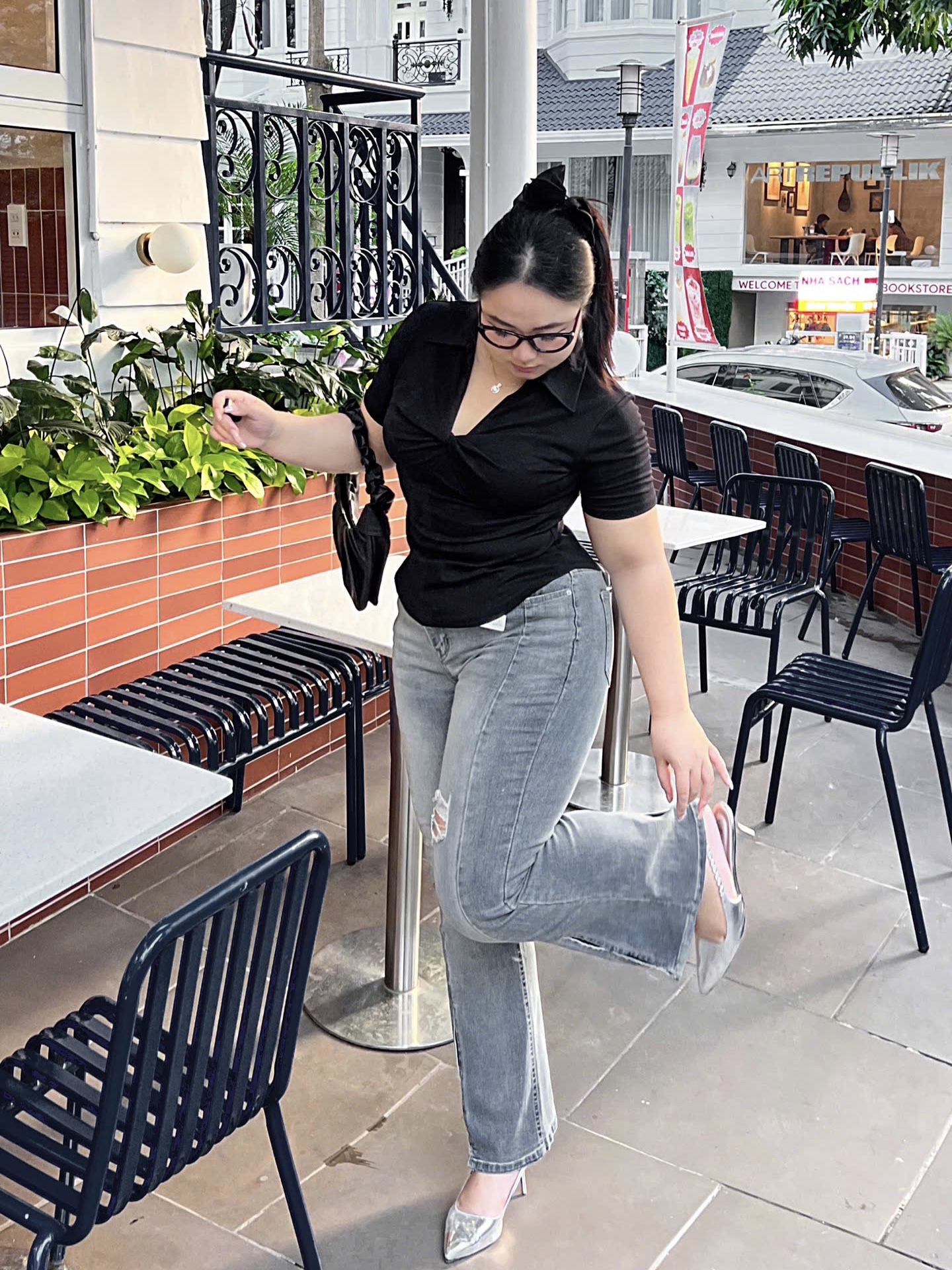 BIGSIZE- Quần jean loe rách gối T- QJ510_thumbnail_4