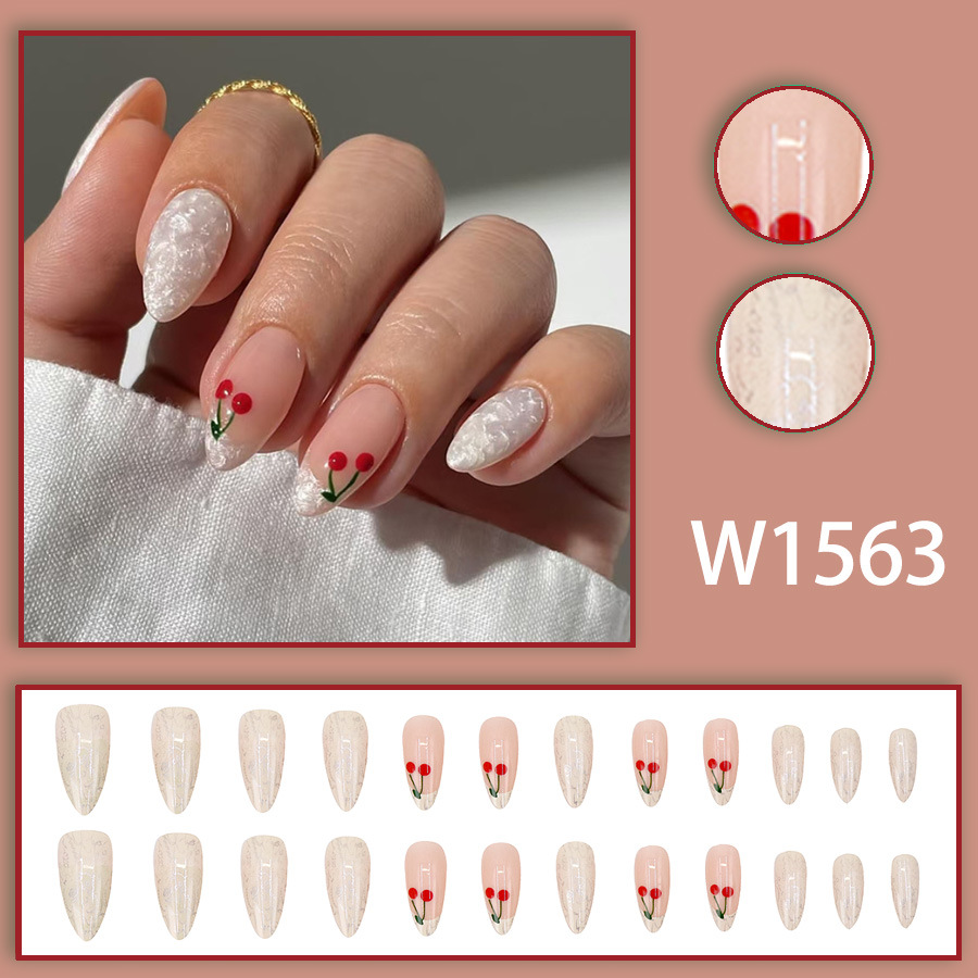 Nail 1563