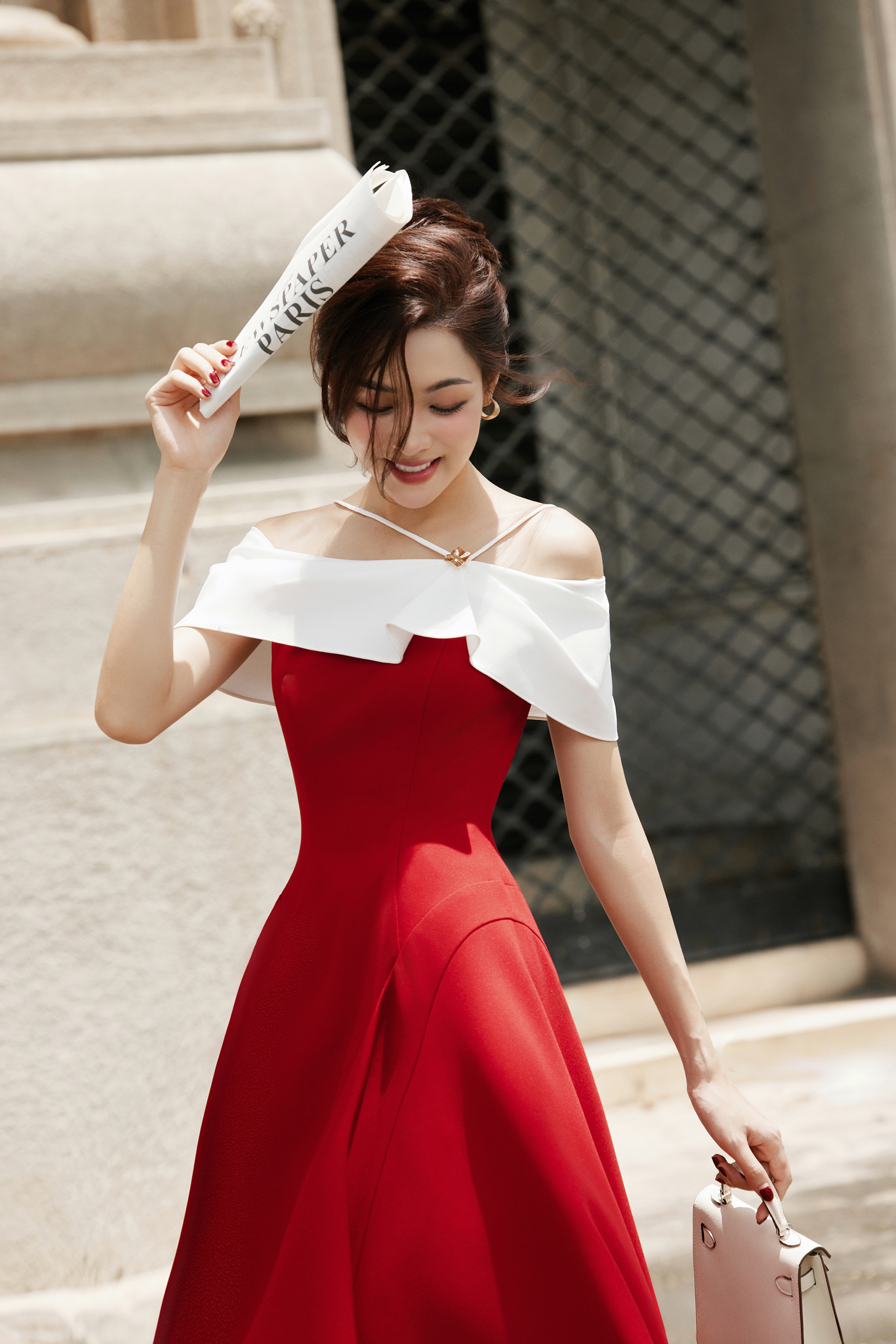 SẮC ĐỎ - BIỂU TƯỢNG ĐẦY SỨC HÚT VÀ PHONG CÁCH