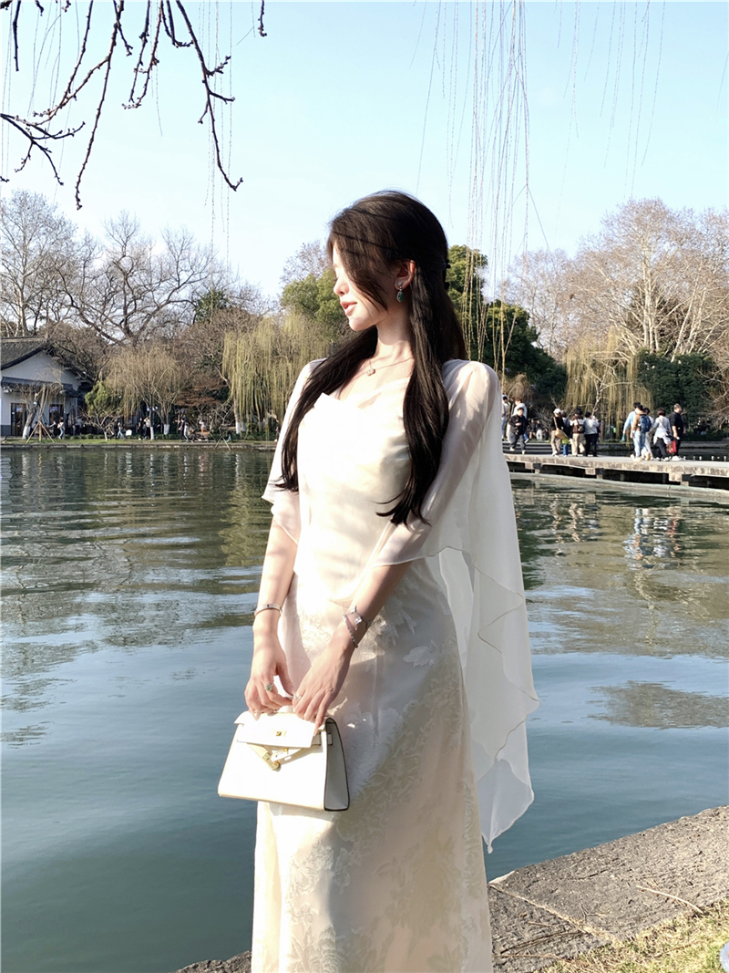 Váy Dài 2 Lớp Lụa Hoa Tiết – Set Cardigan Dây Thanh Lịch_thumbnail_6