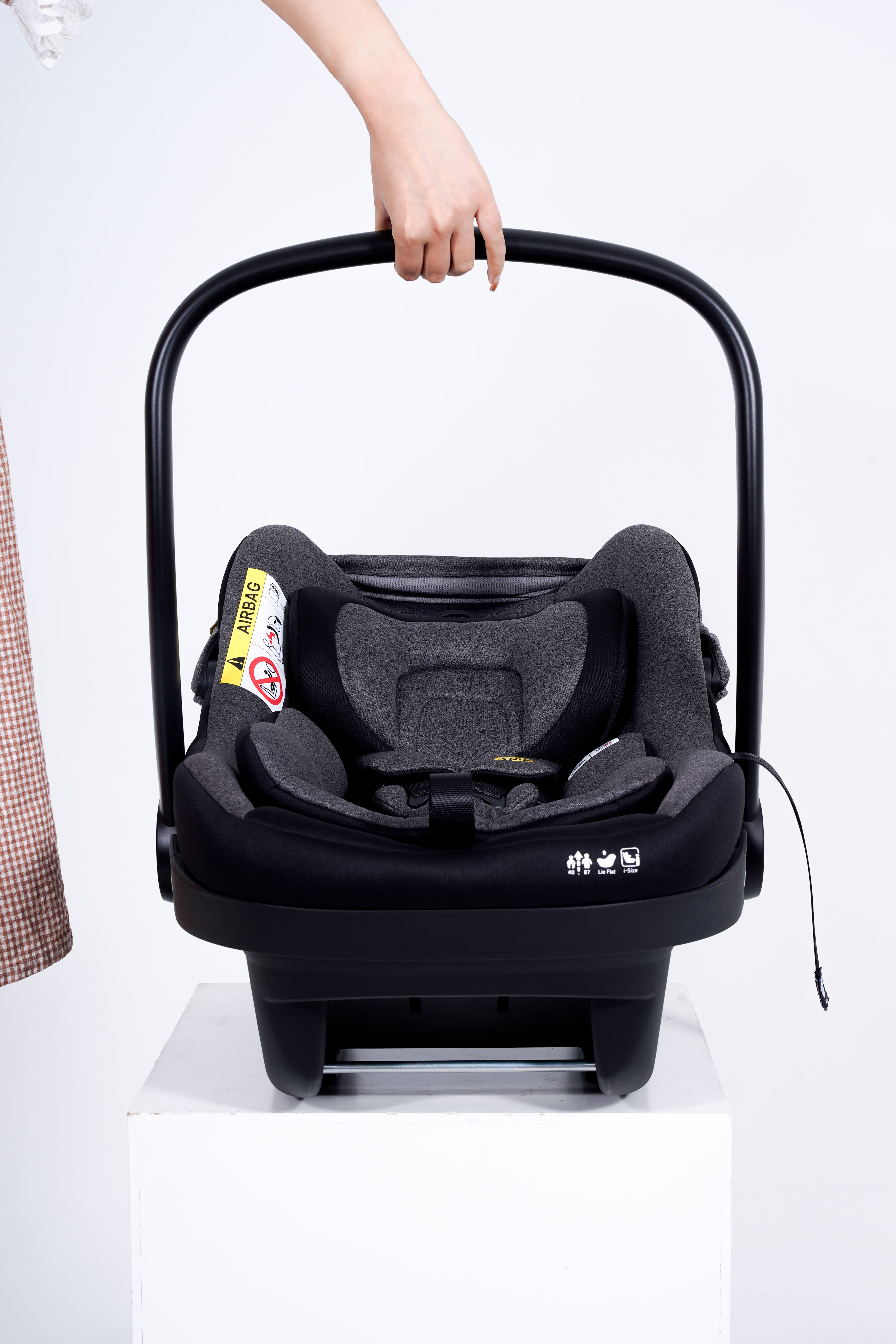 Ghế ngồi an toàn trên ô tô cho trẻ em i-Size Jovikids Aria 40-87cm [NHẬP CODE 