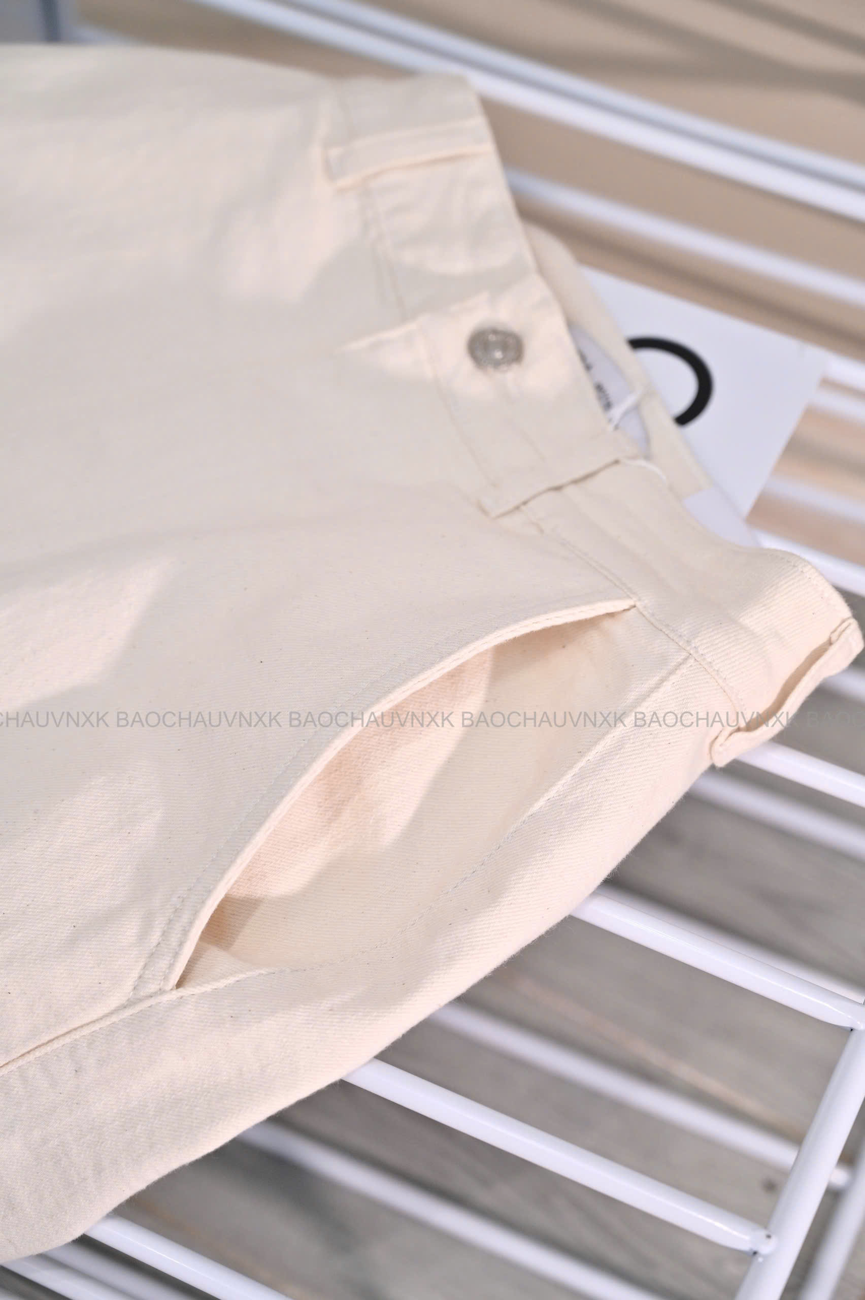 SALE Q965 QUẦN SHORT KEM_thumbnail_3