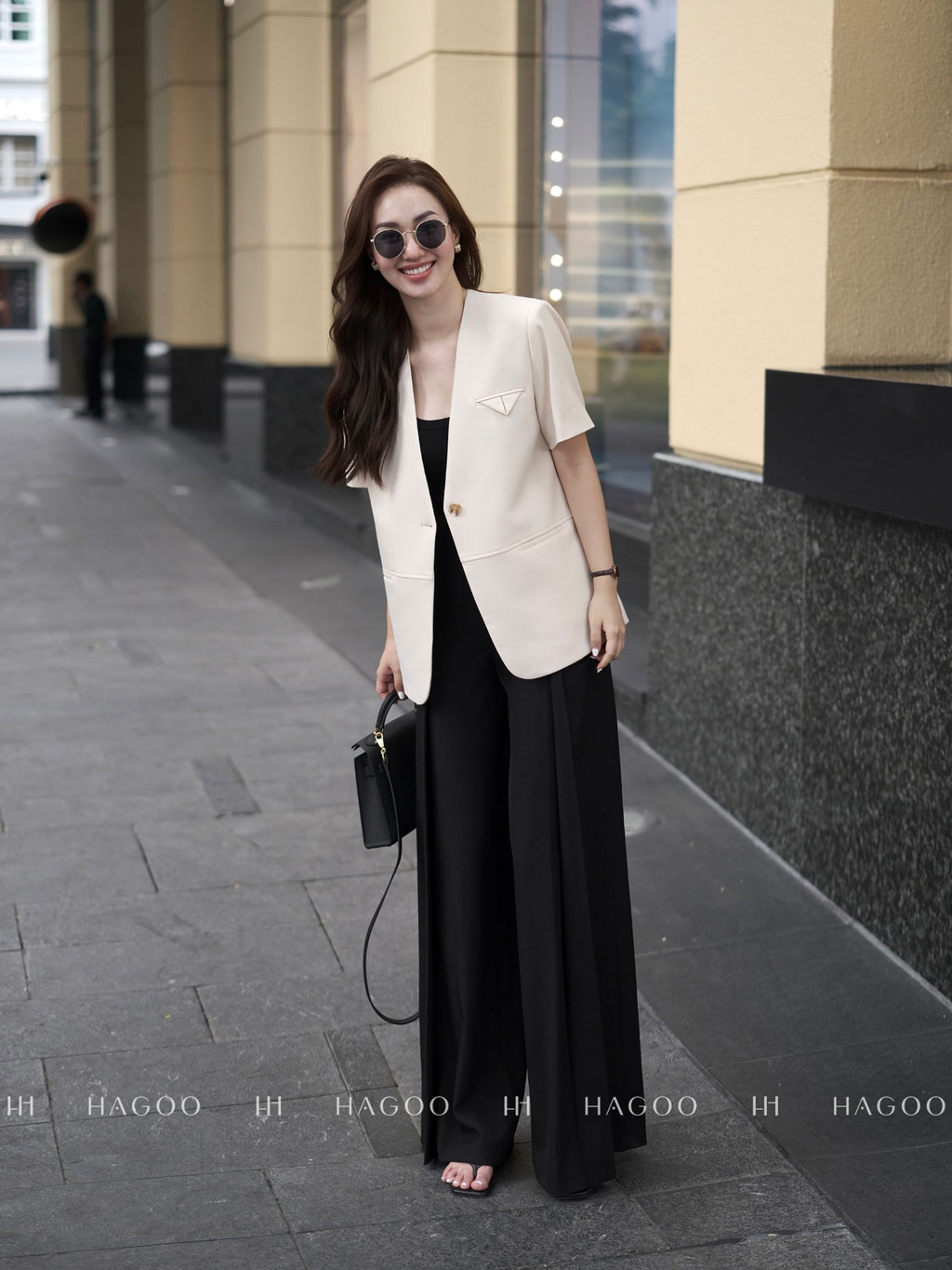 Áo Blazer cộc tay bổ diễu HAGOO_thumbnail_12
