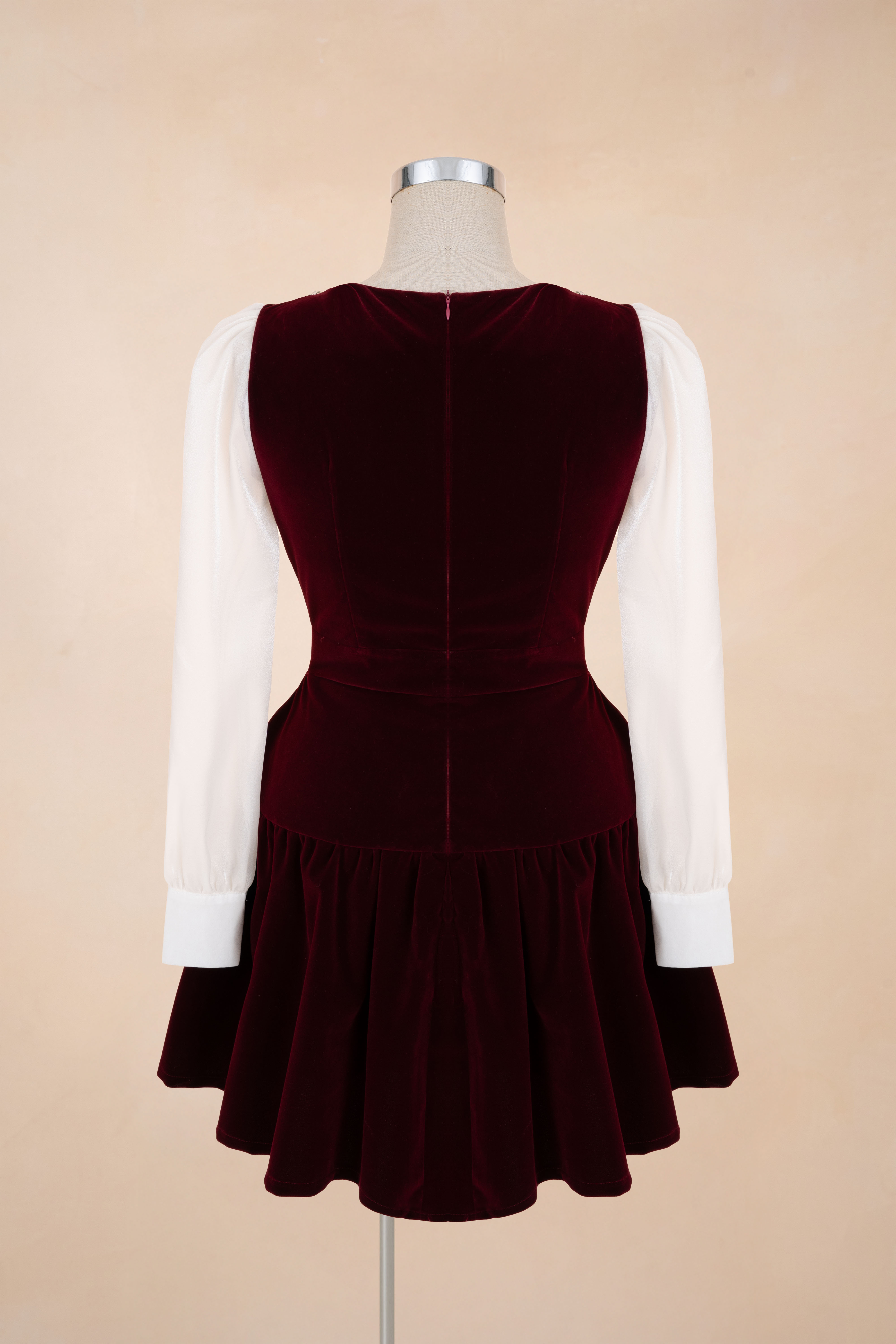 Đầm Xoè Nhung Cổ Sen Đính Cườm_thumbnail_2