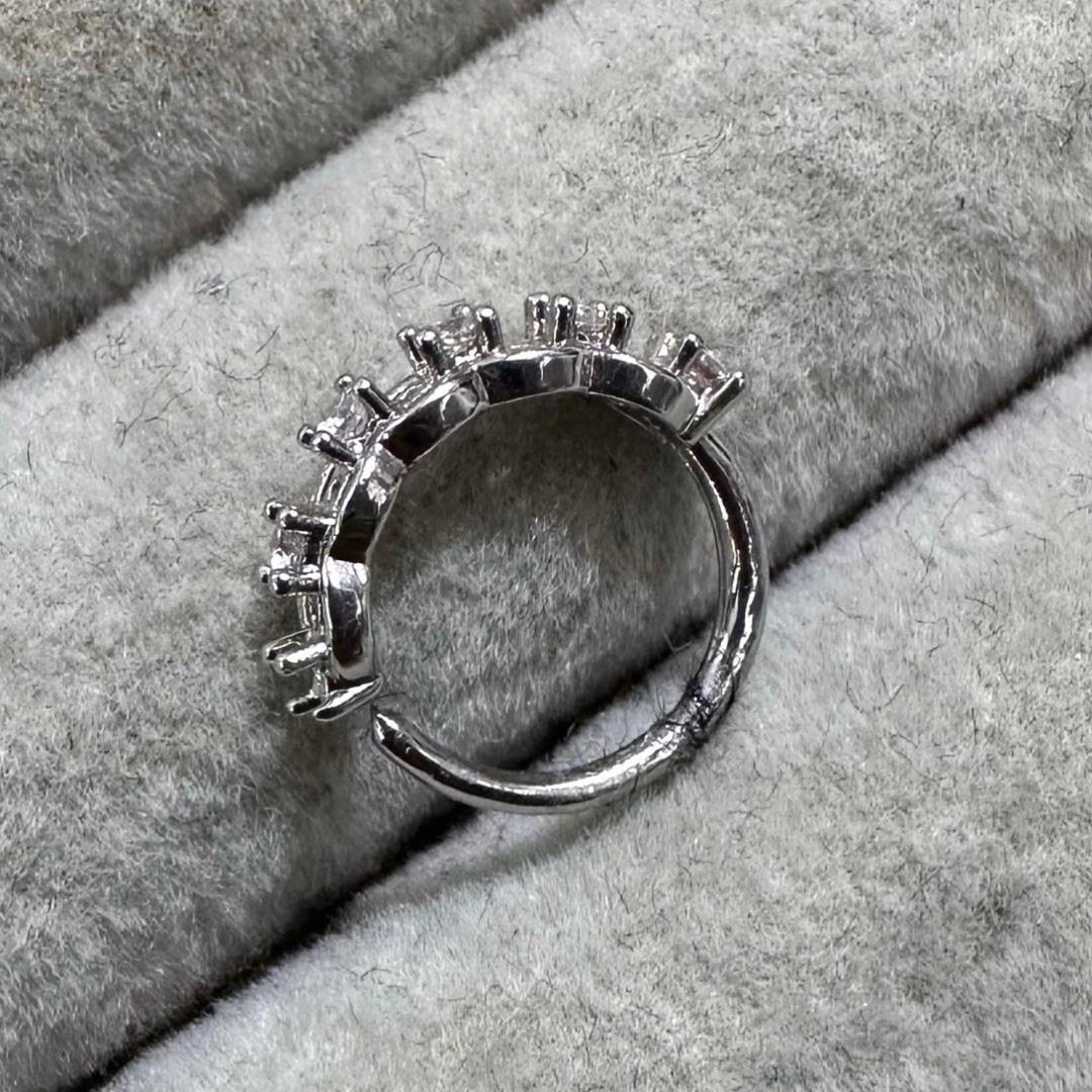 vòng bẻ mũi size 8 đá khối cách điệu đồng