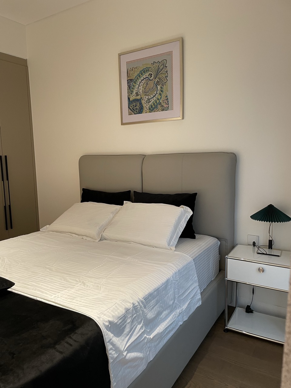 Cần cho thuê gấp căn 3 phòng ngủ , view đẹp thoáng mát nội thất y hình_thumbnail_2