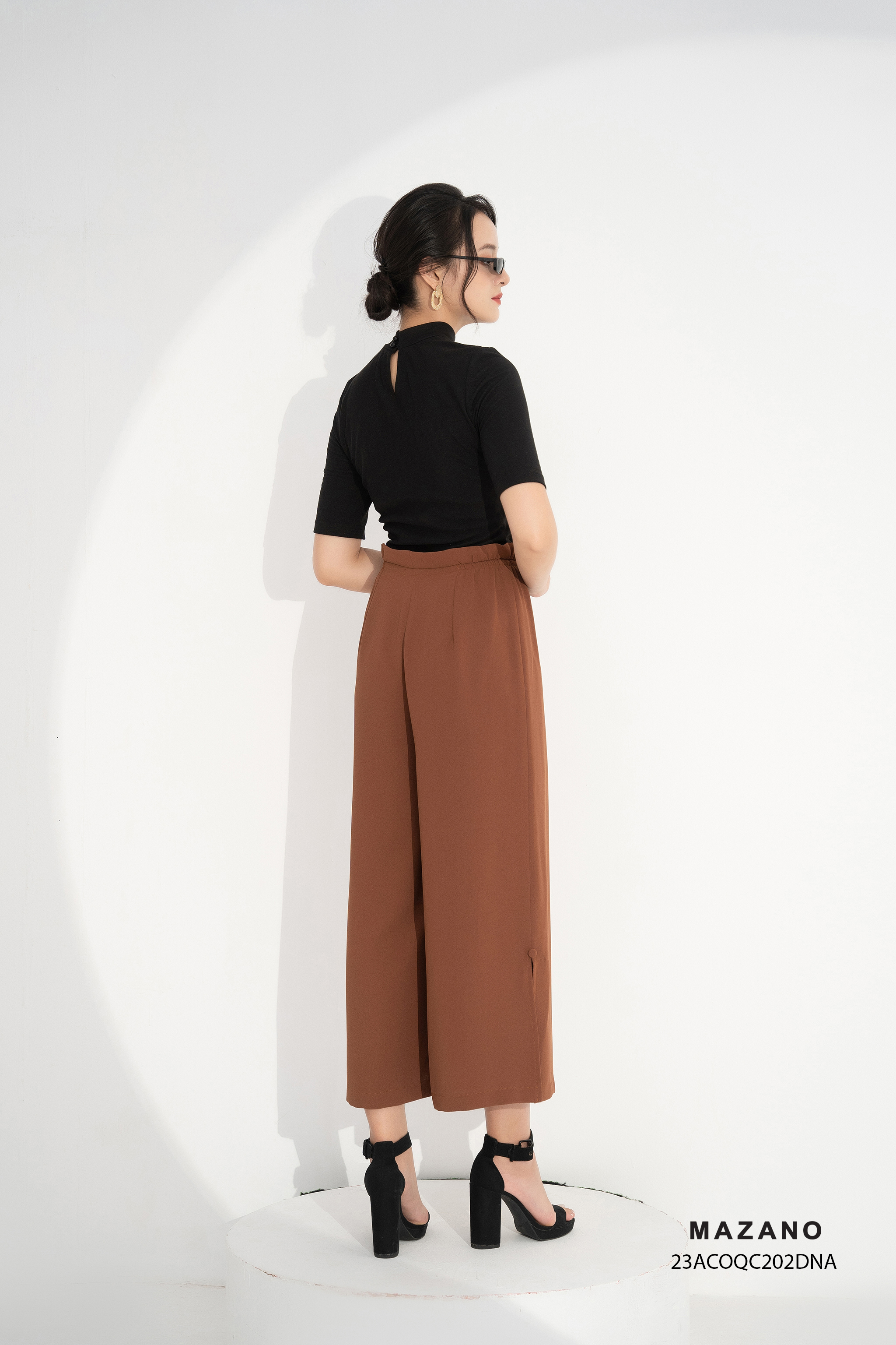 Quần Cullote cạp tiêu chuẩn vải Tuytxi dày màu đen_thumbnail_3