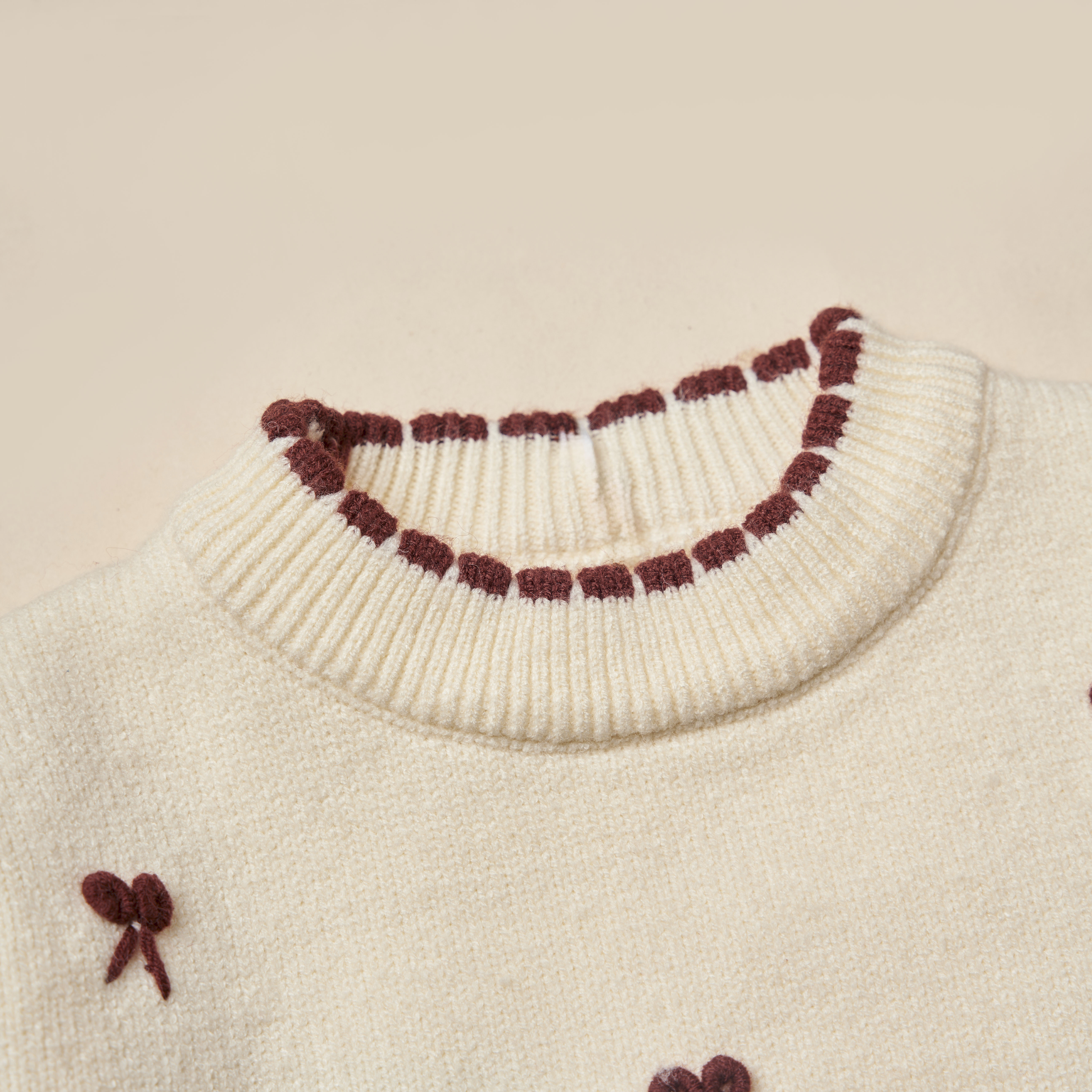 Áo len thêu  thân trước_thumbnail_6