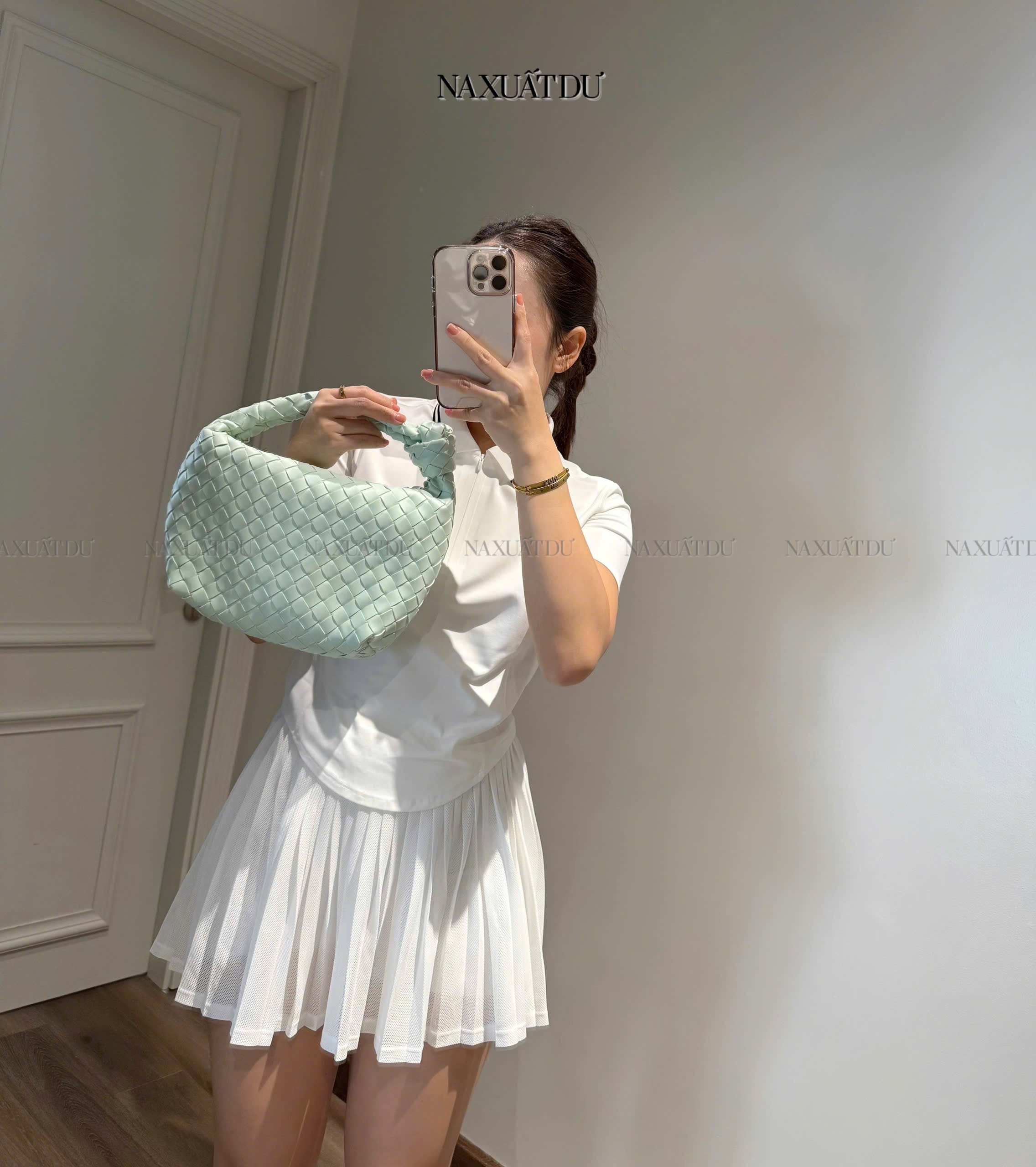 Túi 1 " A New Day " (1)- K40 (SALE)