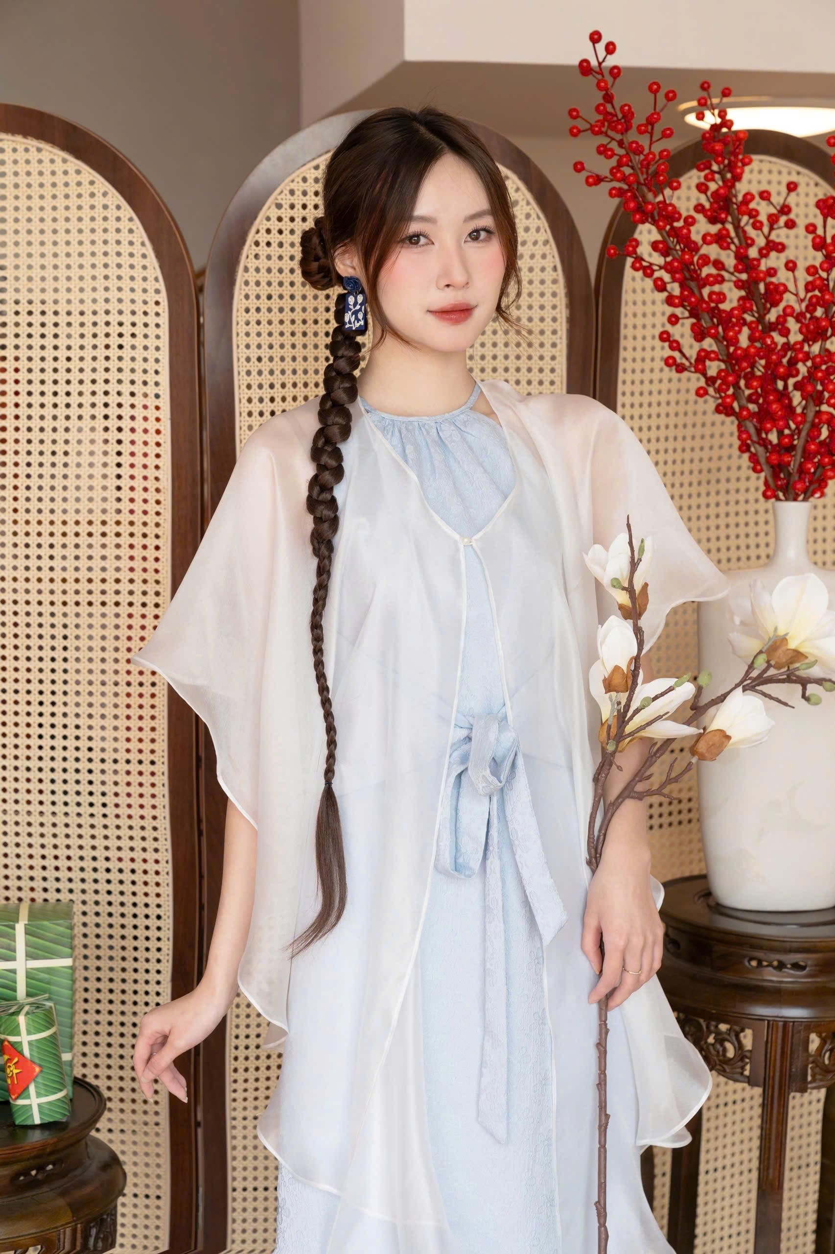 Áo dài Ái Thanh_thumbnail_3