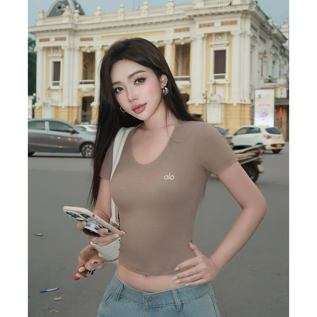 Áo ôm body cổ tim Miucho vải visco thoáng mát tay ngắn cổ tròn in chữ alo basic size S M L 2564_thumbnail_5