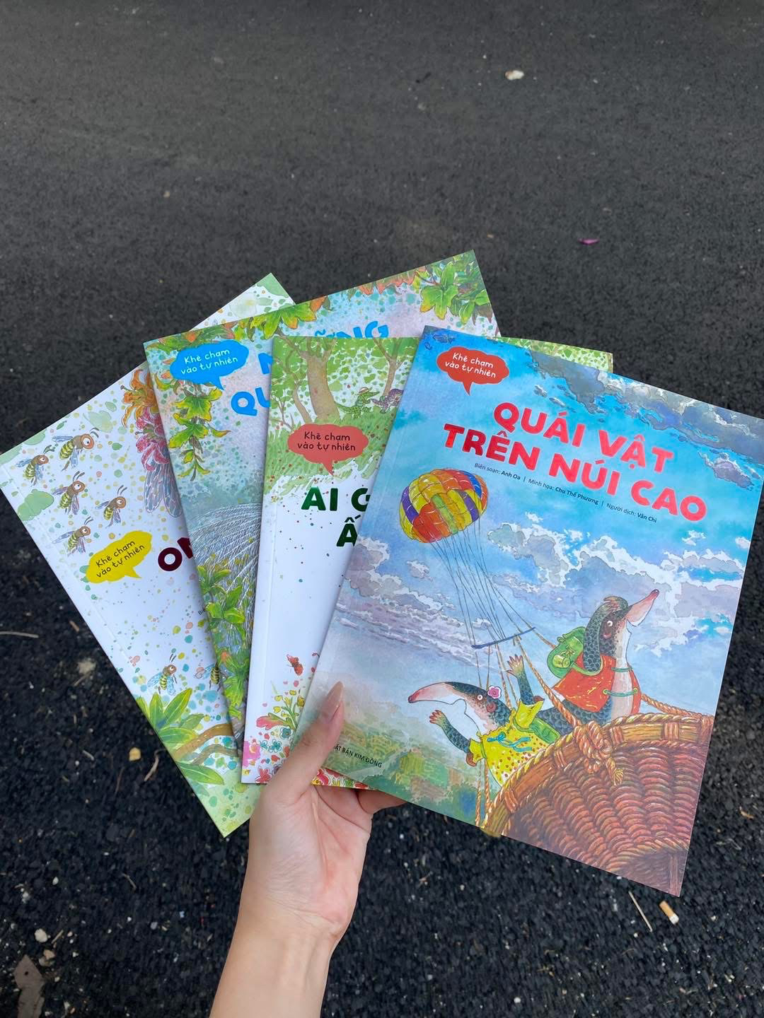 COMBO KHẼ CHẠM VÀO TỰ NHIÊN (4 QUYỂN)_thumbnail_2
