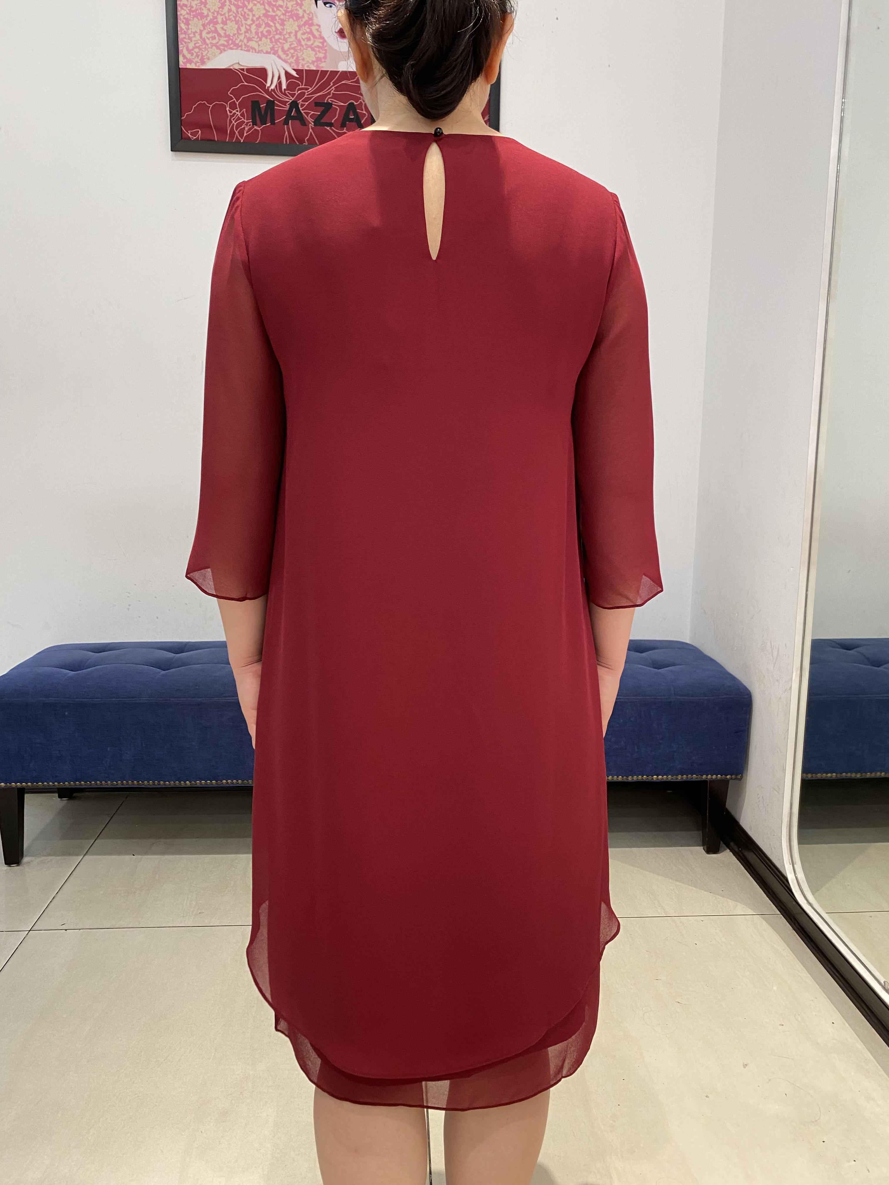 Váy đỏ phủ bèo cách điệu_thumbnail_3