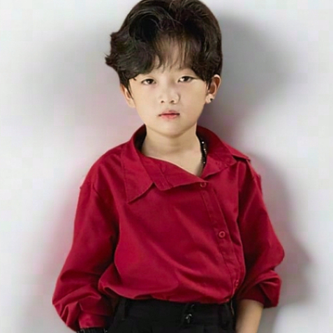 Sơ Mi Đỏ Cổ Lệch, Quần Suông Đen Cho Bé Trai._thumbnail_8