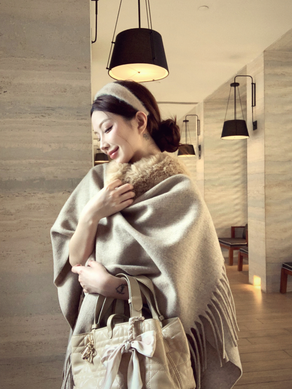 Áo Choàng Lông Cổ Thanh Lịch Cổ Điển_thumbnail_10