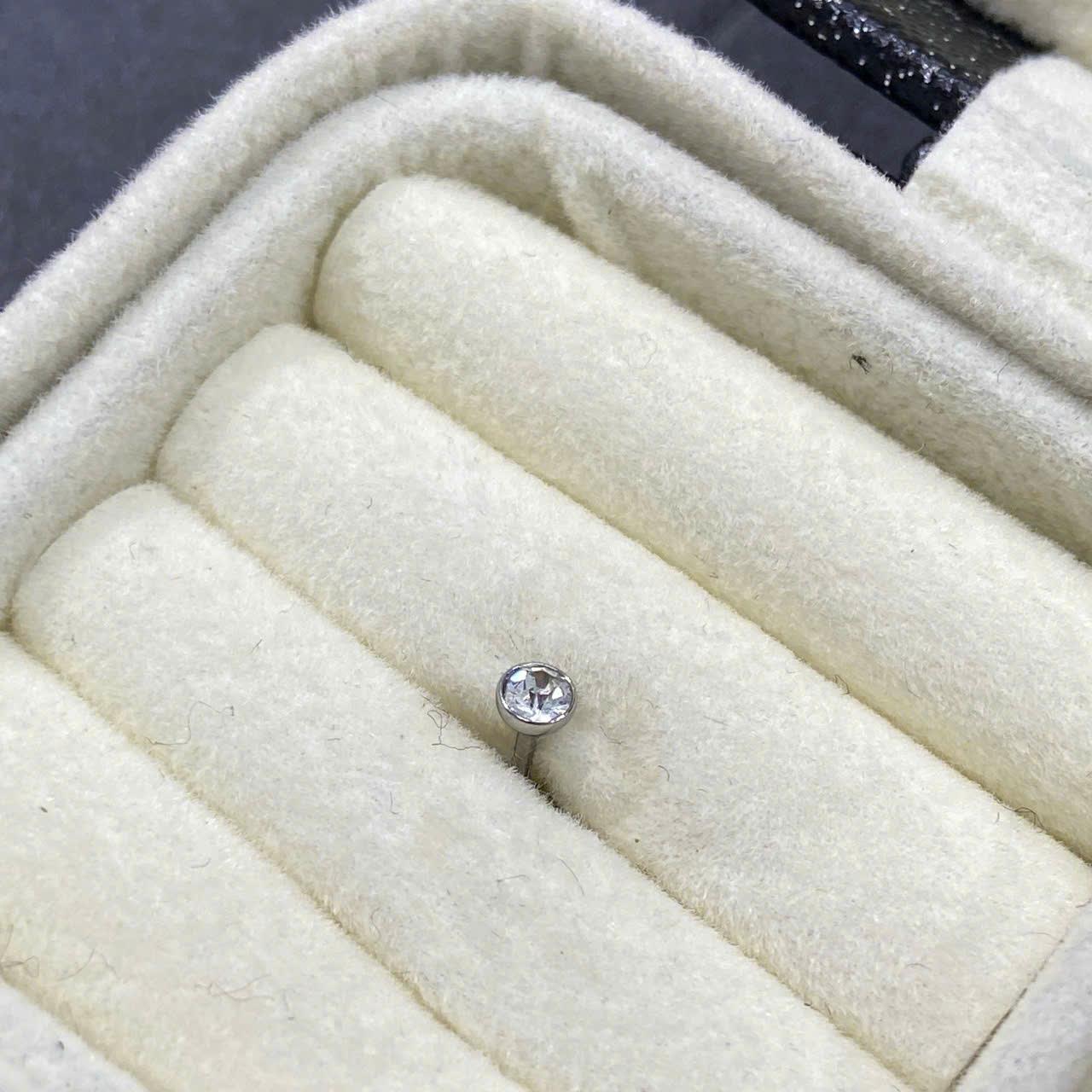 Mũi c kim cương trắng dán size 3._thumbnail_2