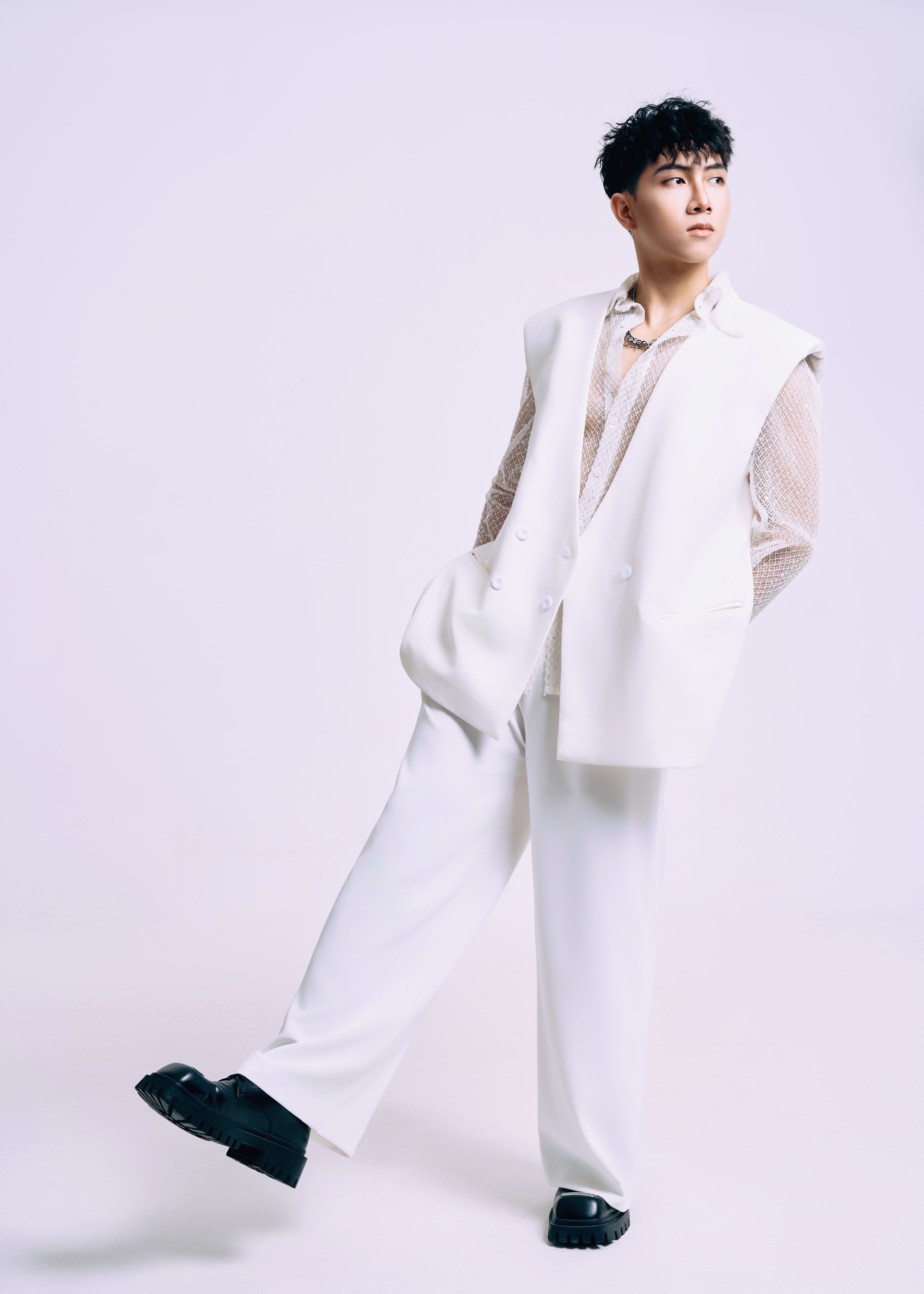 Vest trắng oversize phối sơ mi lưới cao cấp_thumbnail_4