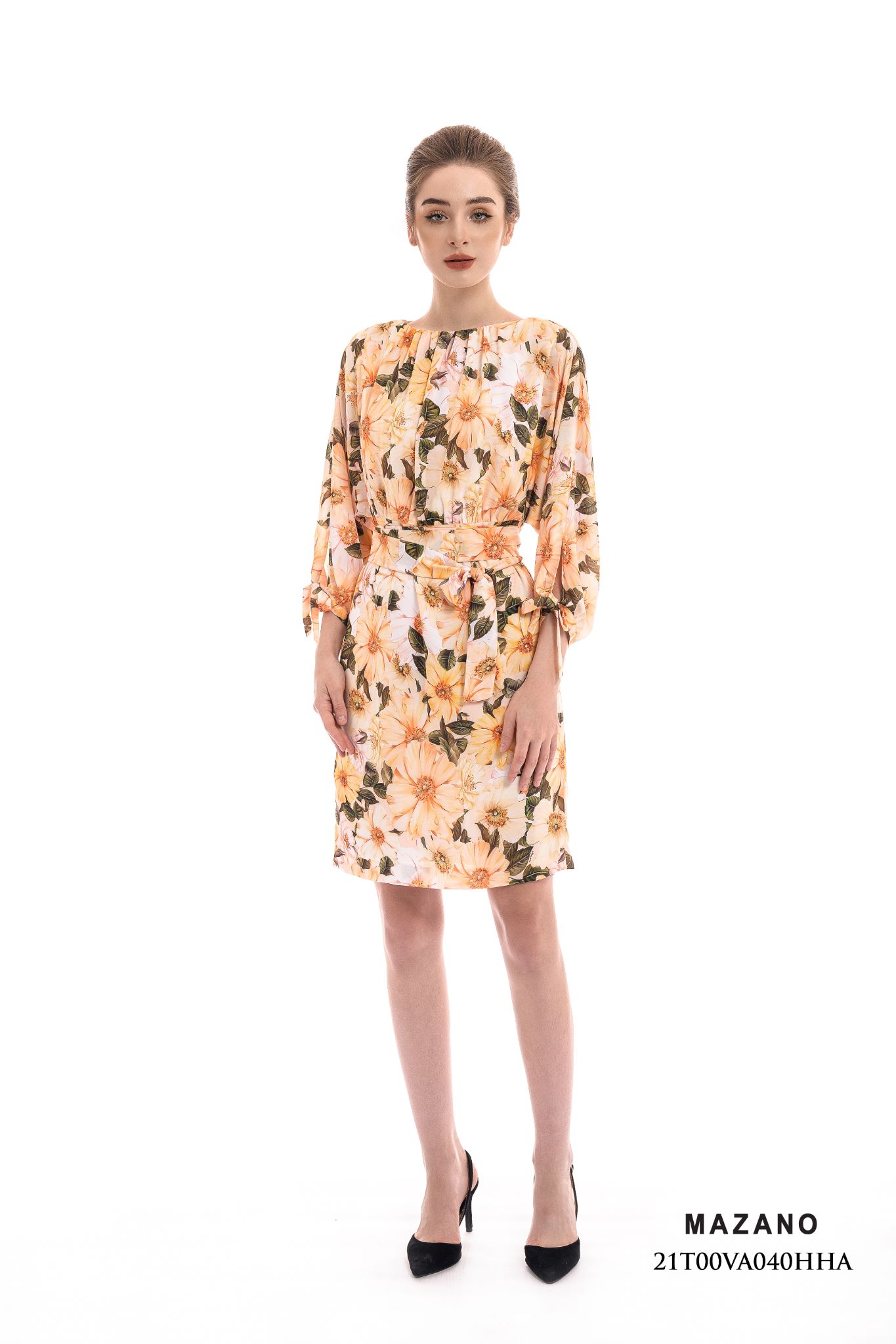 Váy vàng họa tiết liền tay thắt đai 21T00VA040HA